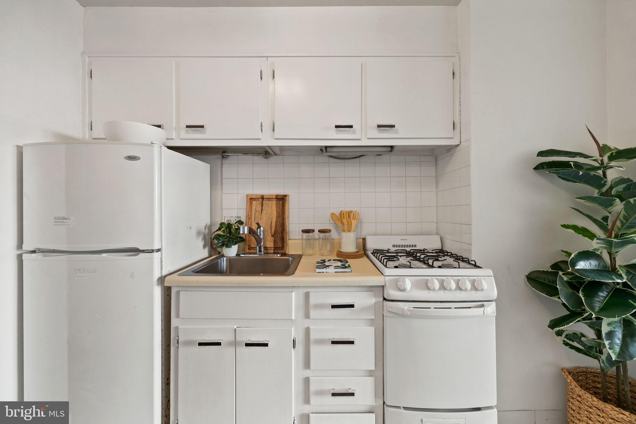 WASHINGTON SQ - Residential