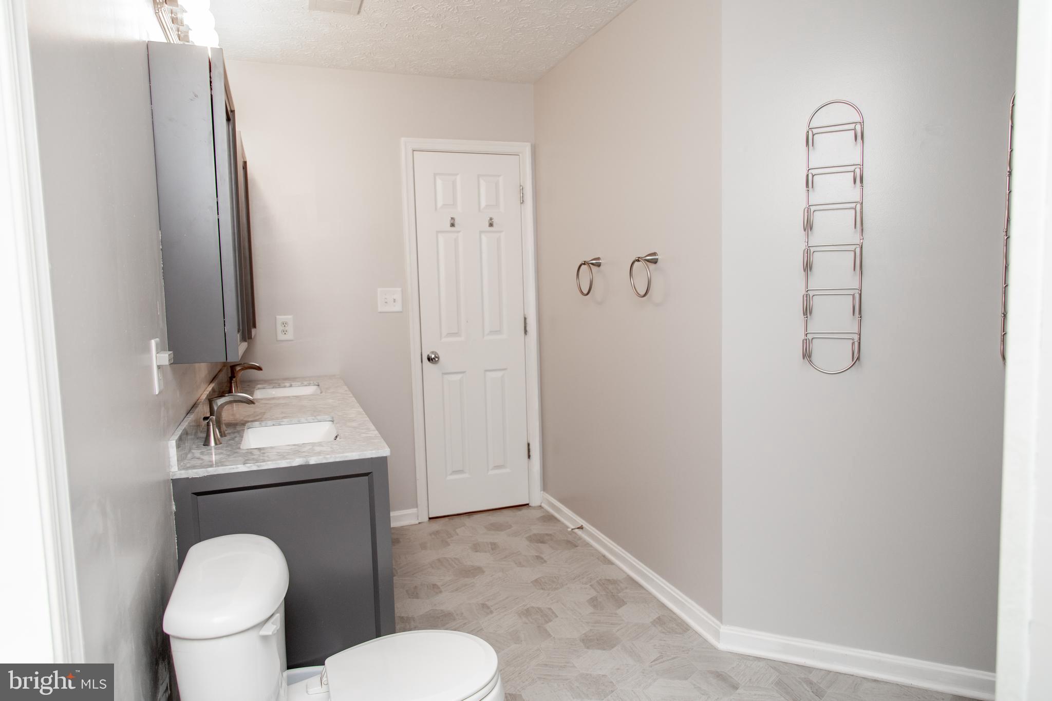 LAKE LAND OR - Residential