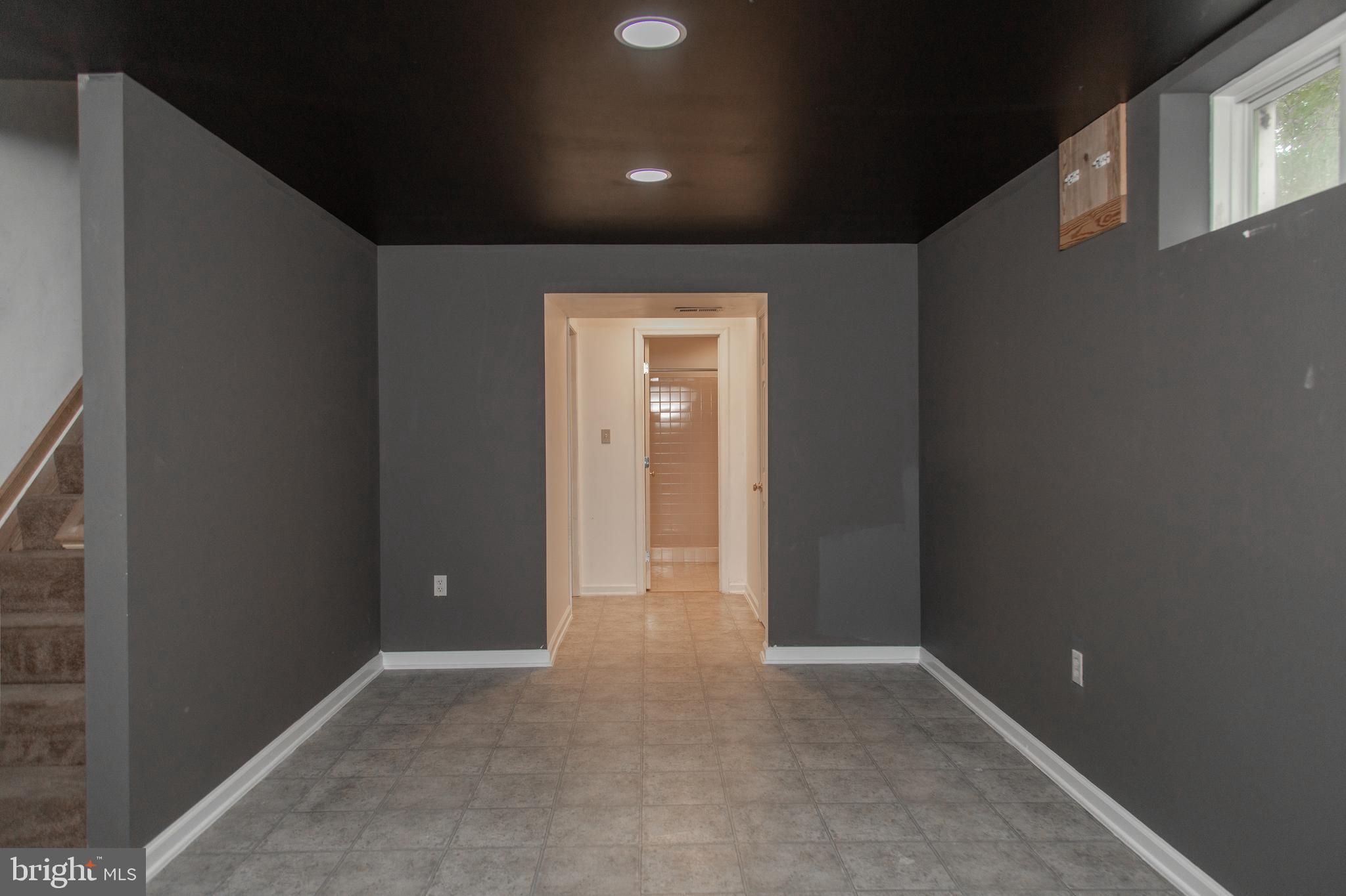 LAKE LAND OR - Residential