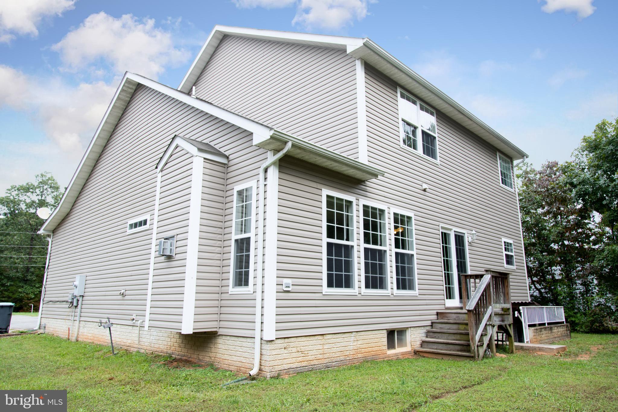 LAKE LAND OR - Residential