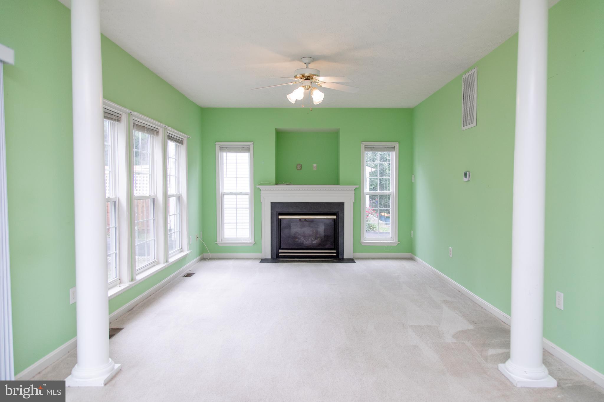 LAKE LAND OR - Residential