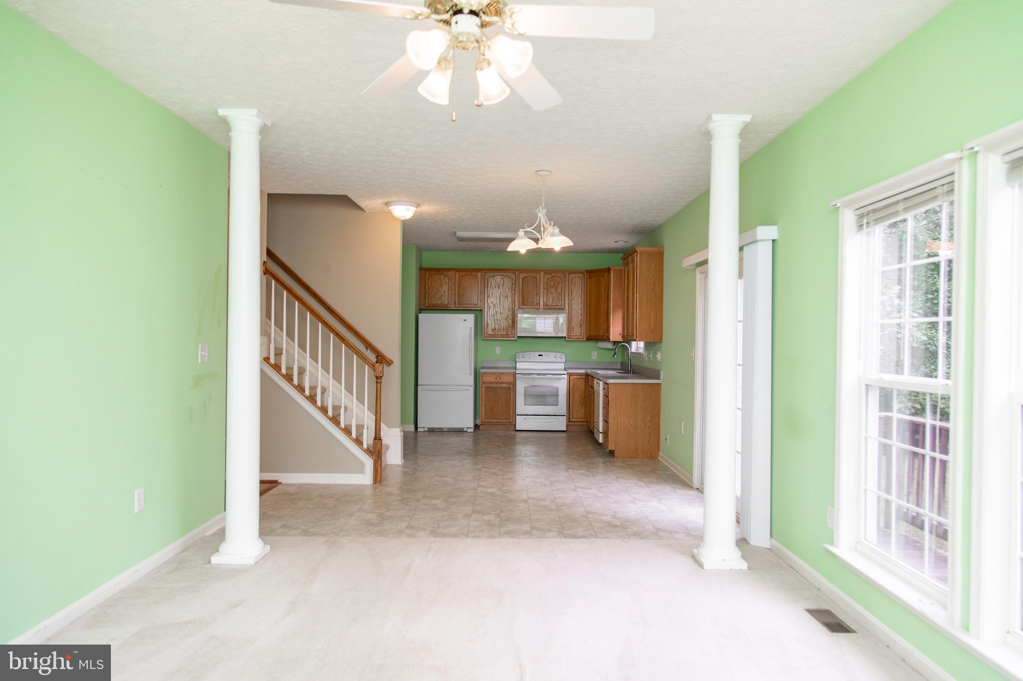 LAKE LAND OR - Residential