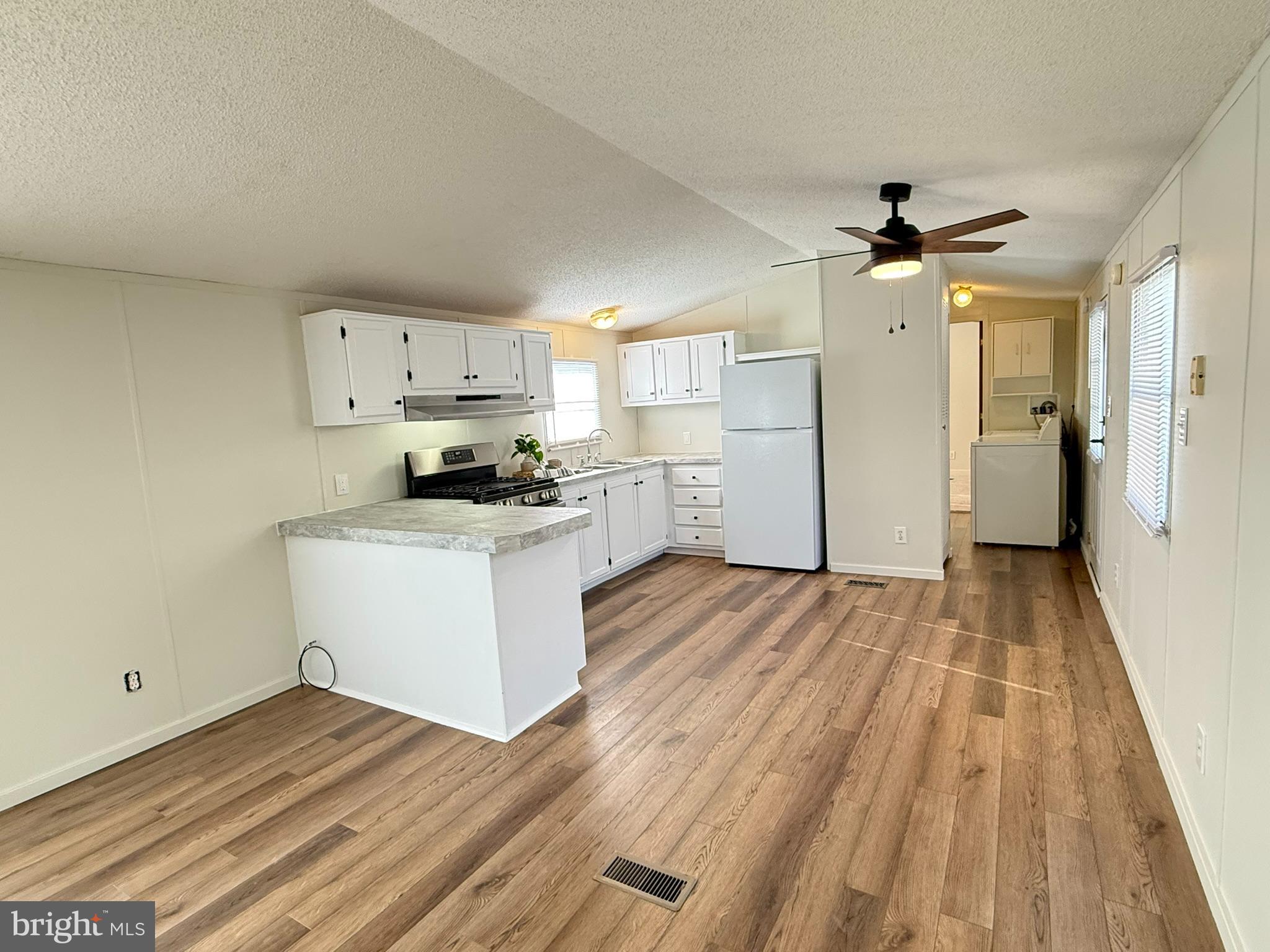 HONEY BROOK MANOR - Residential