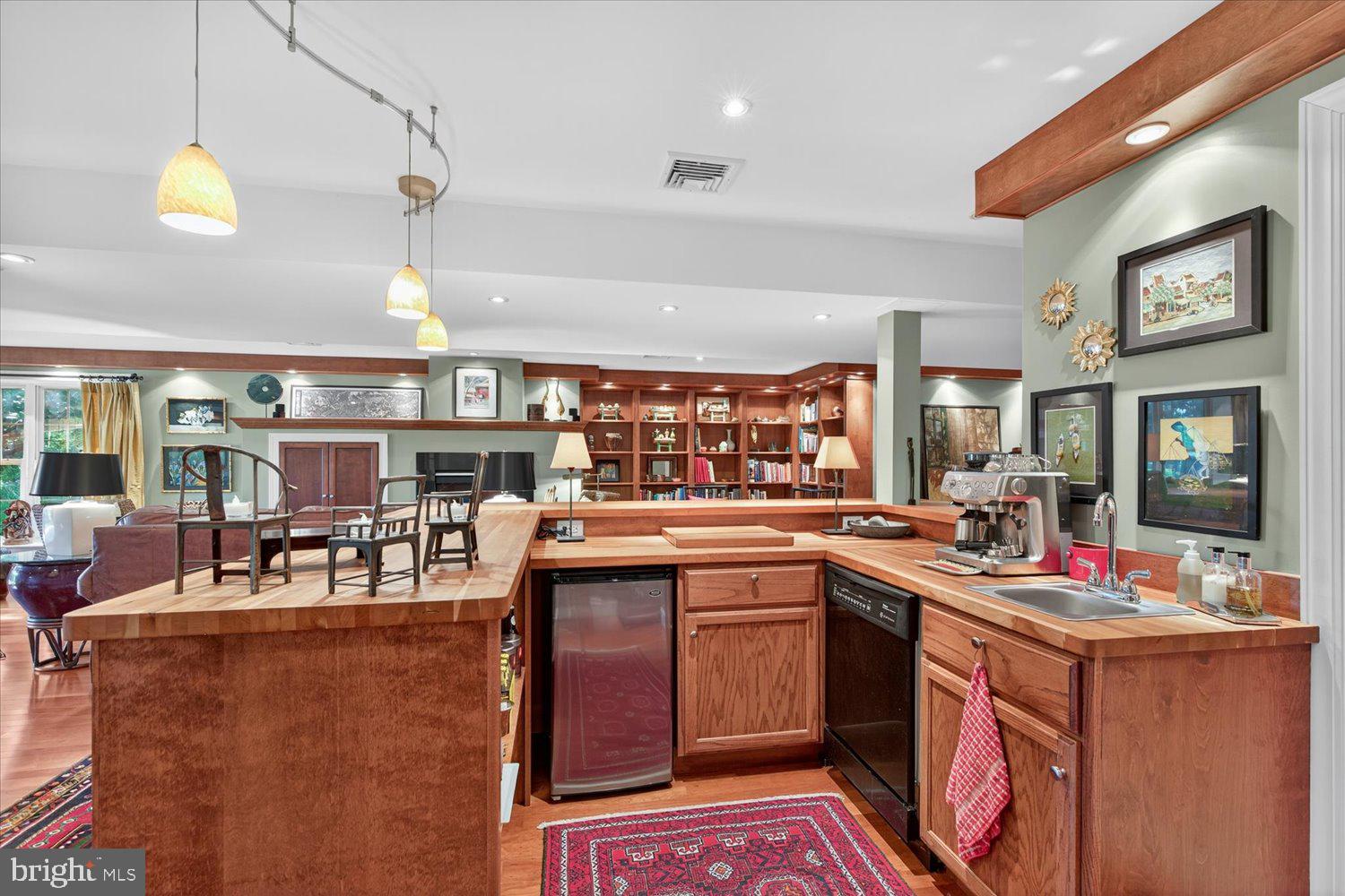 CROSSGATES - Residential