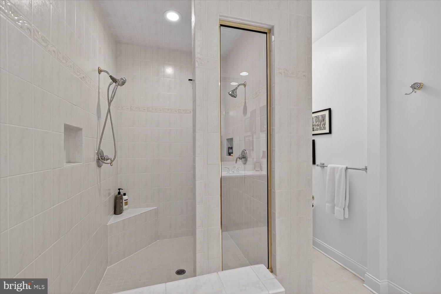 CROSSGATES - Residential