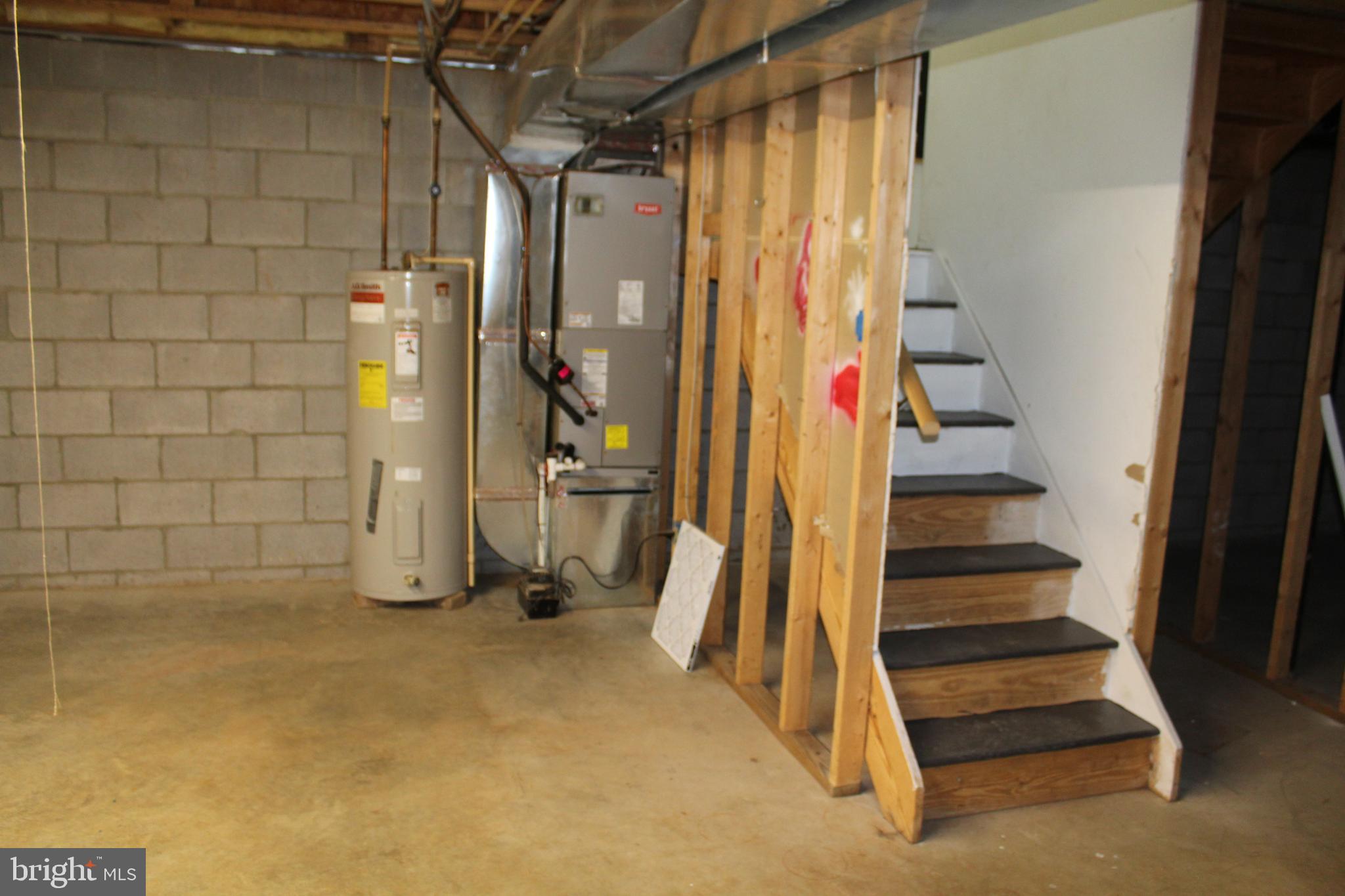 BUCKINGHAM VIEW - Residential Lease