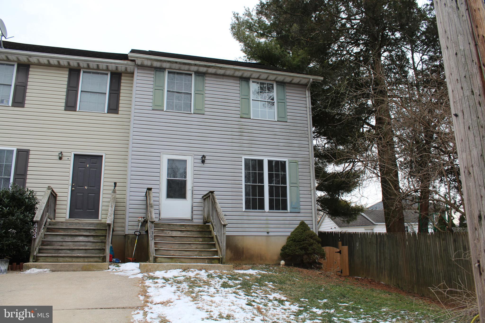 BUCKINGHAM VIEW - Residential Lease