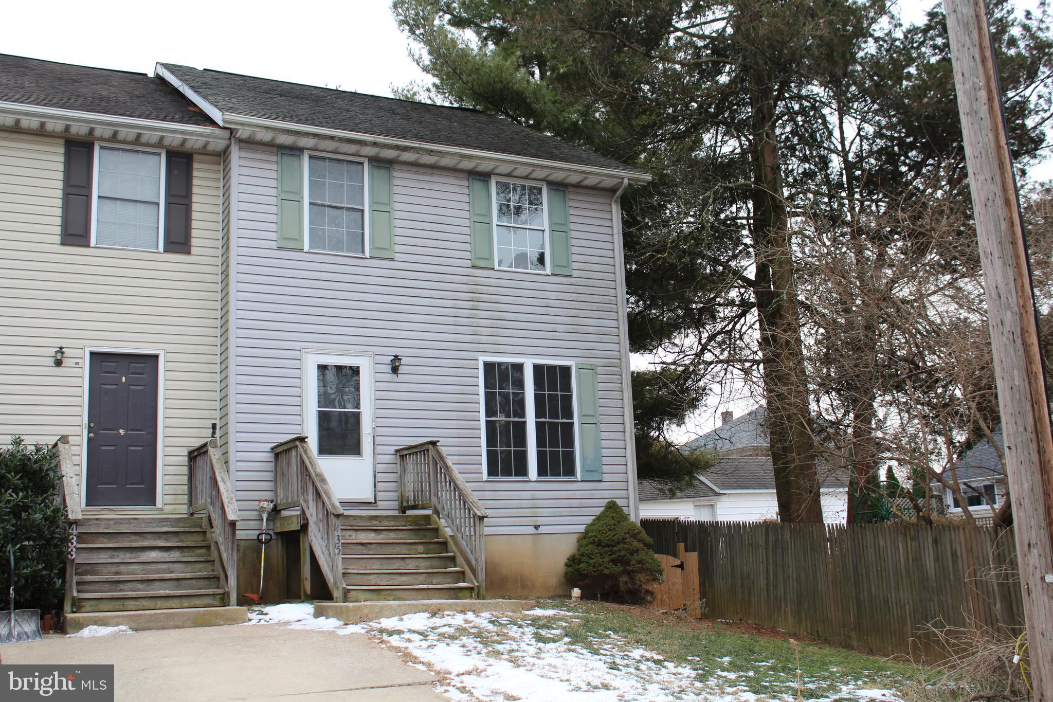 BUCKINGHAM VIEW - Residential Lease