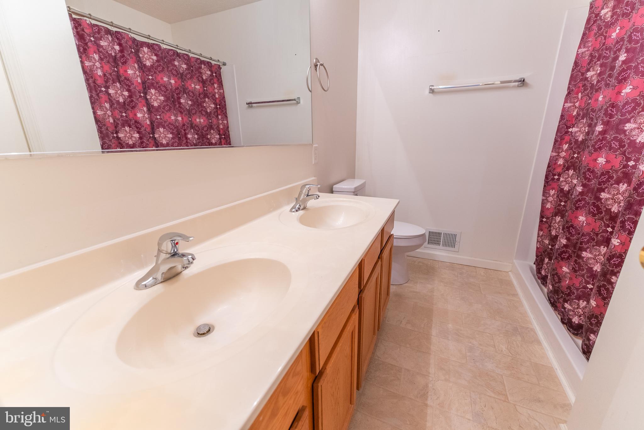 THE VINEYARDS - Residential