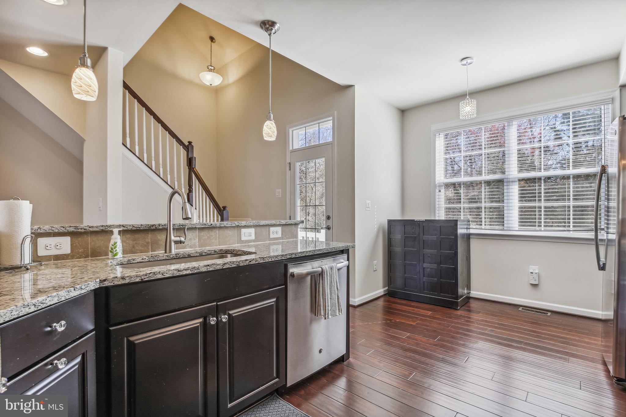 GROVETON WOODS - Residential