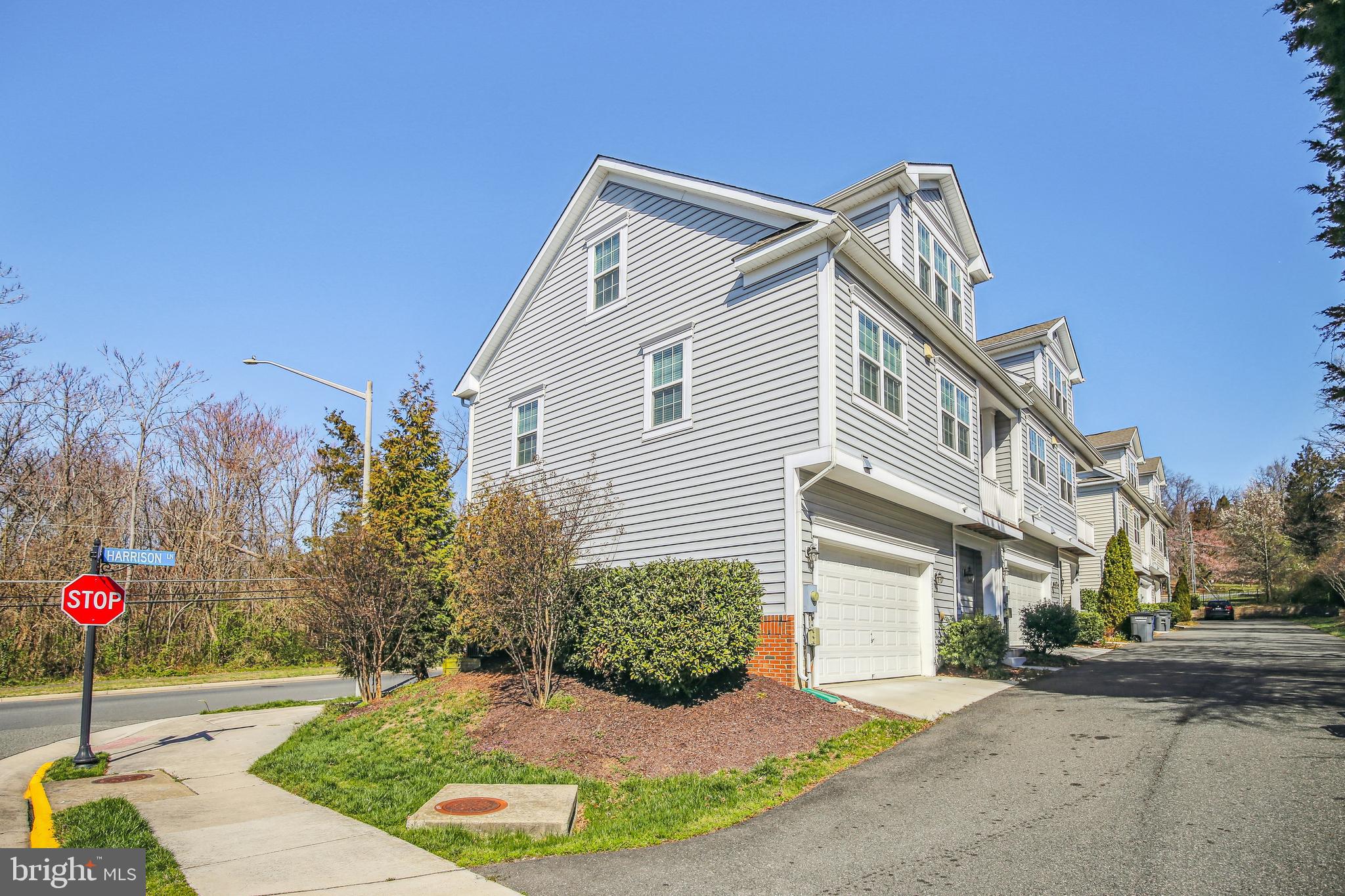 GROVETON WOODS - Residential