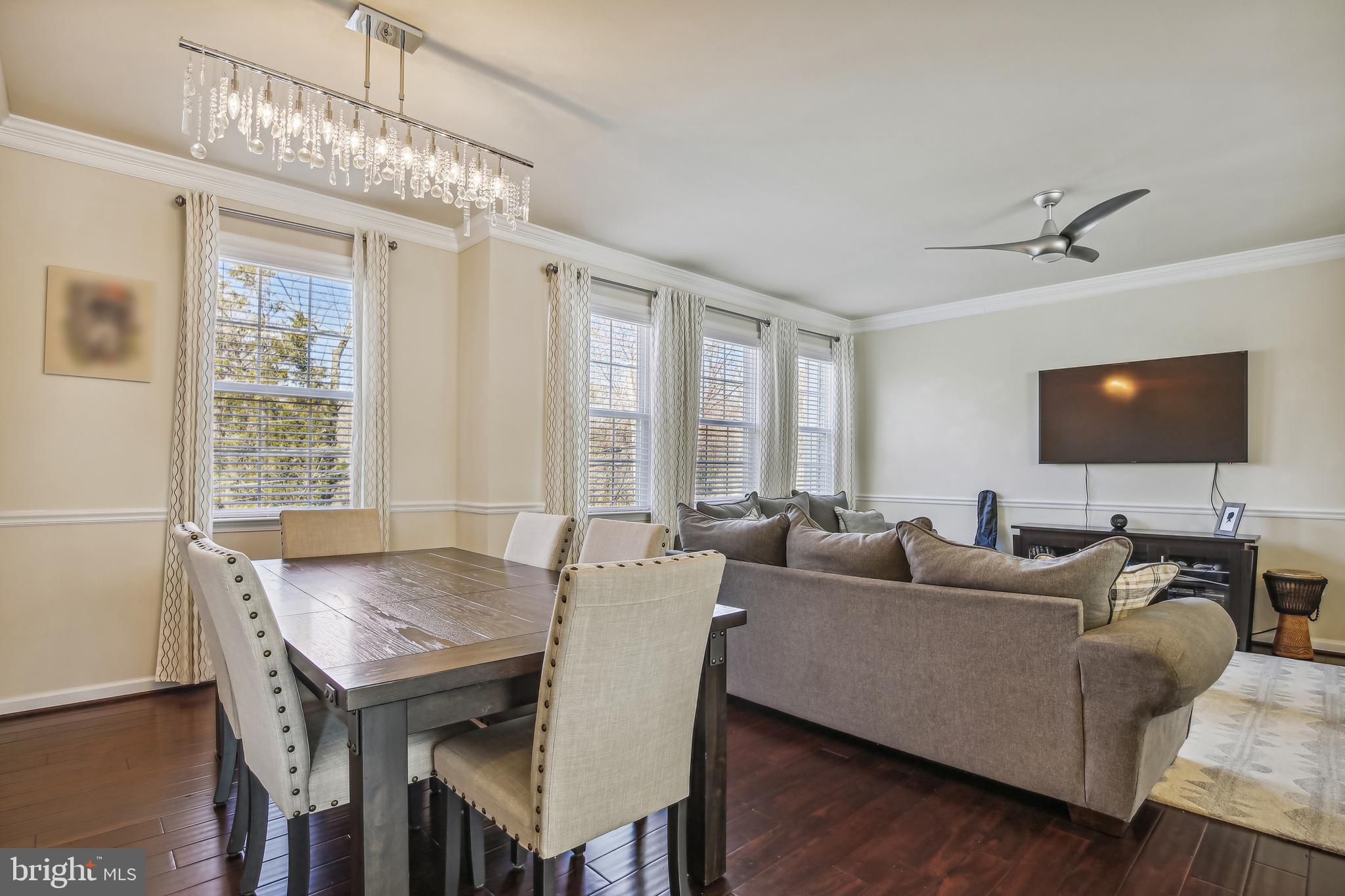 GROVETON WOODS - Residential