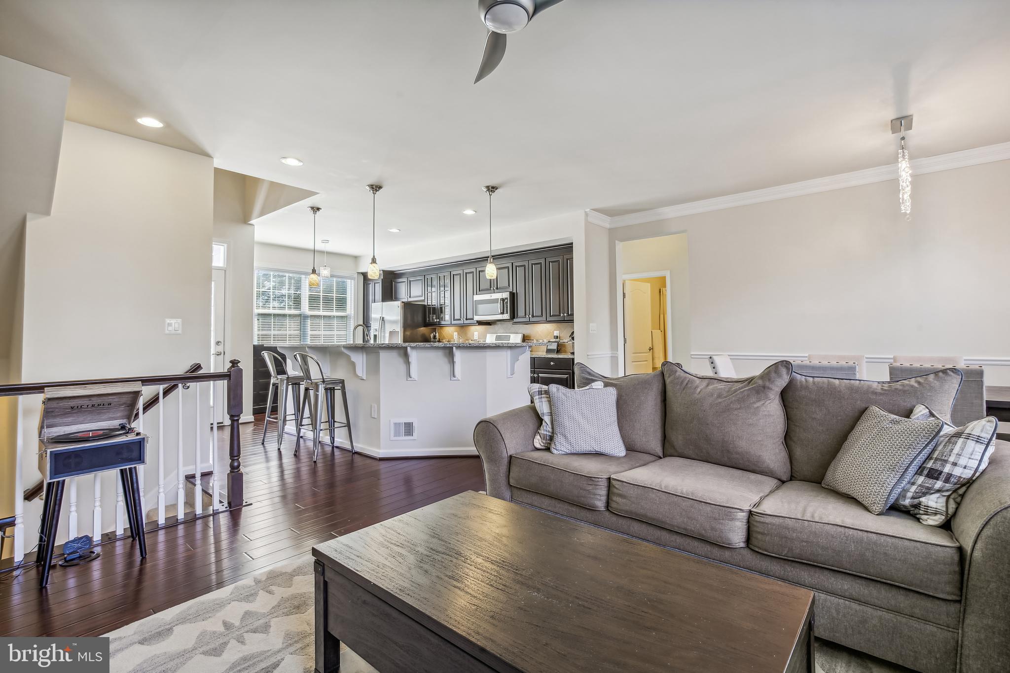 GROVETON WOODS - Residential