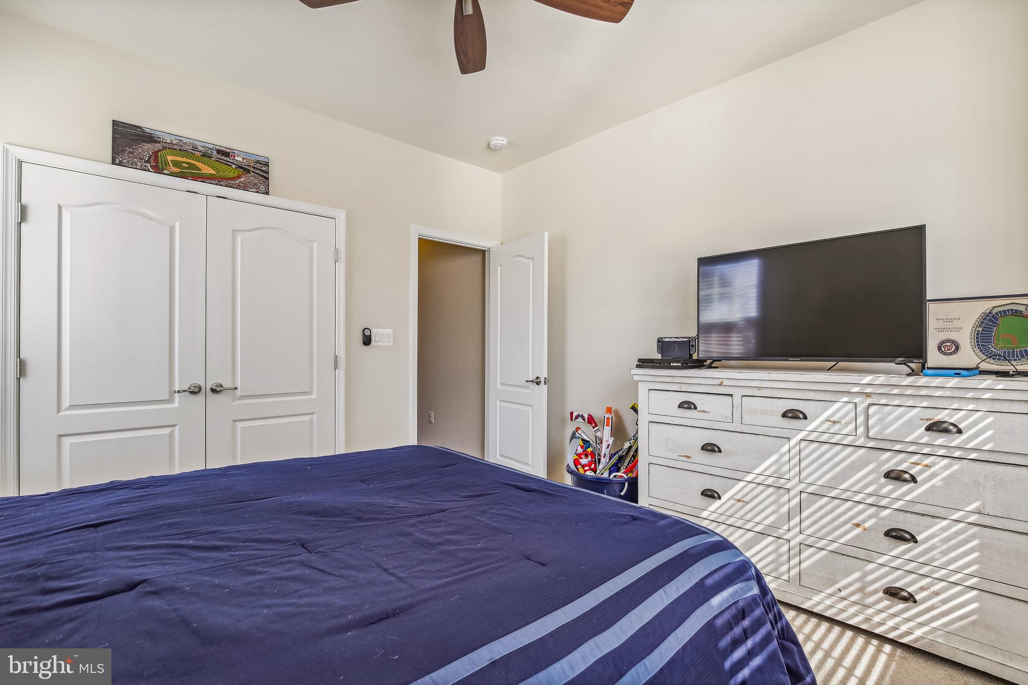 GROVETON WOODS - Residential