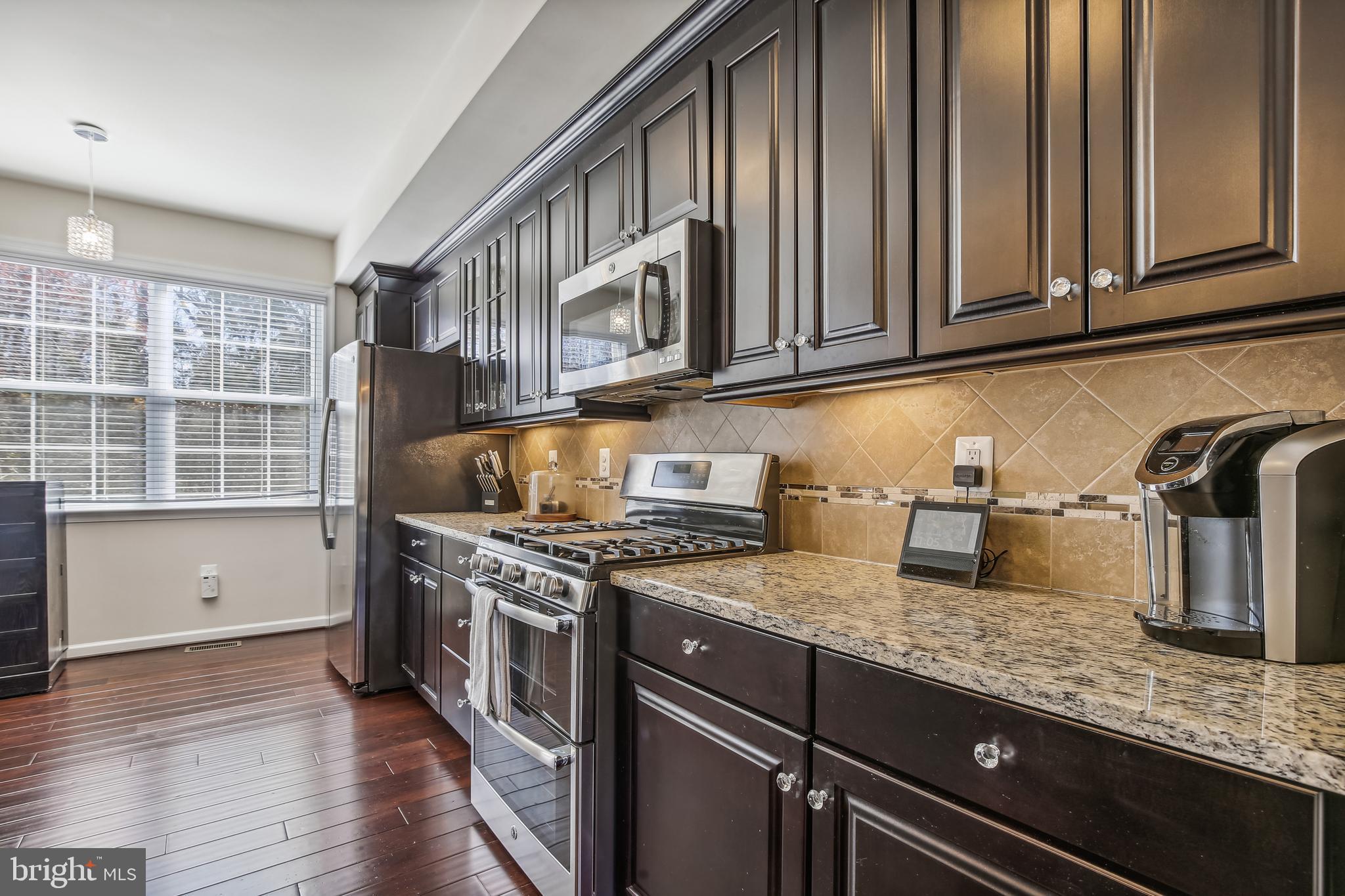 GROVETON WOODS - Residential