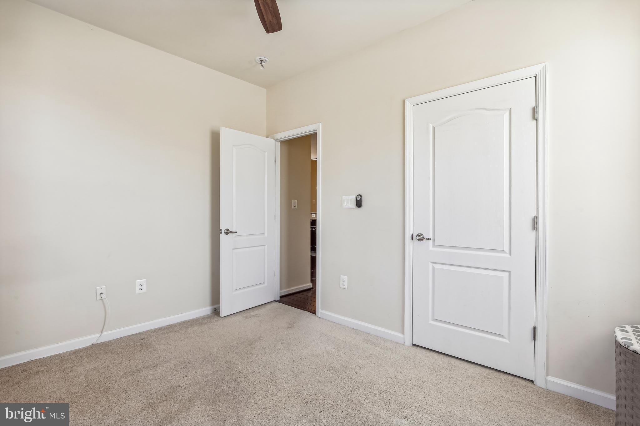 GROVETON WOODS - Residential