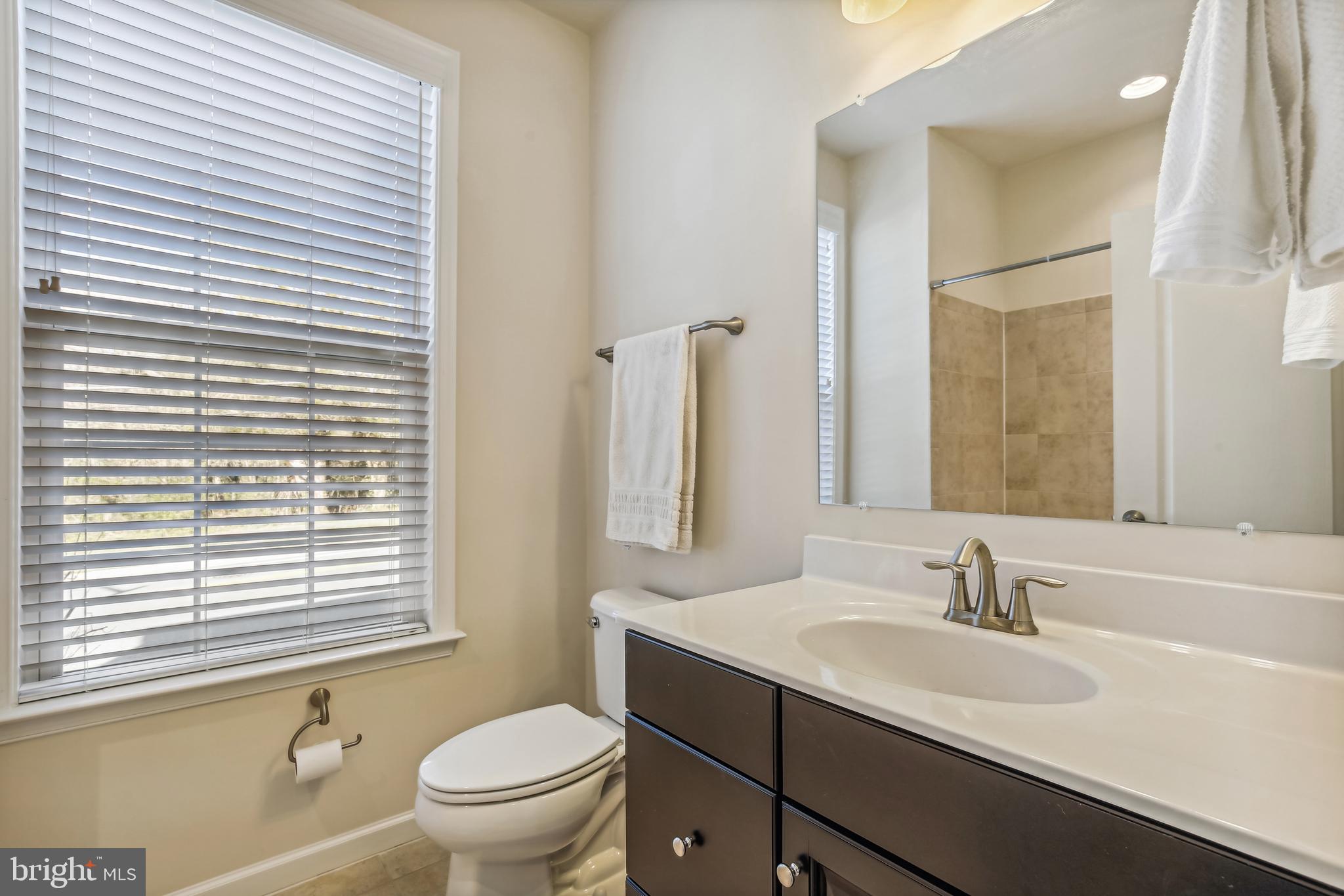 GROVETON WOODS - Residential