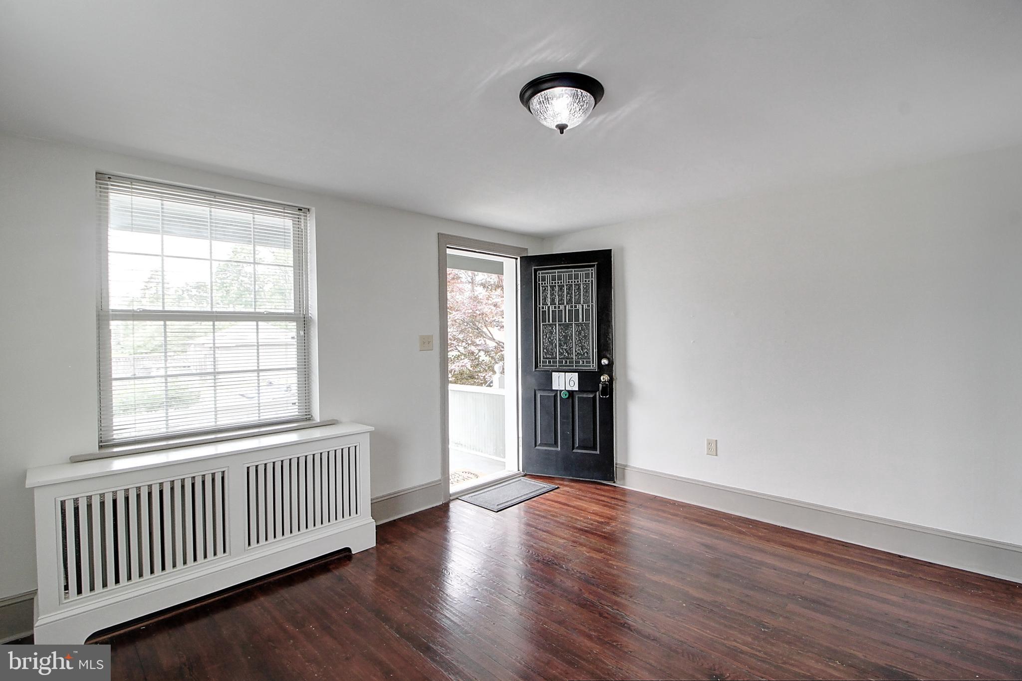 16 HAMILTON AVENUE