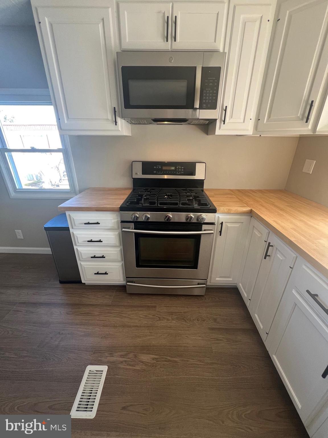 PENNWOOD CROSSING - Residential