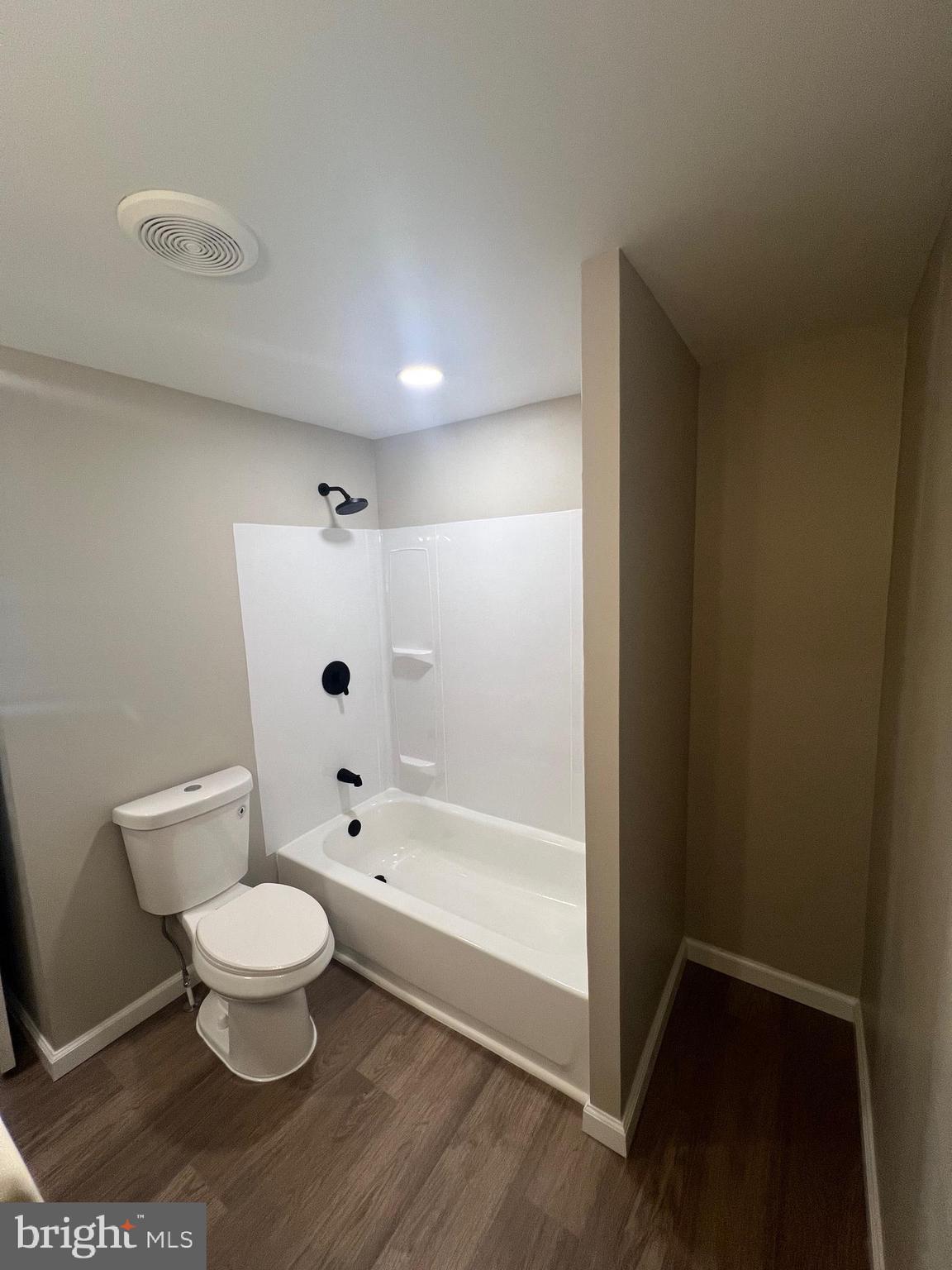 PENNWOOD CROSSING - Residential