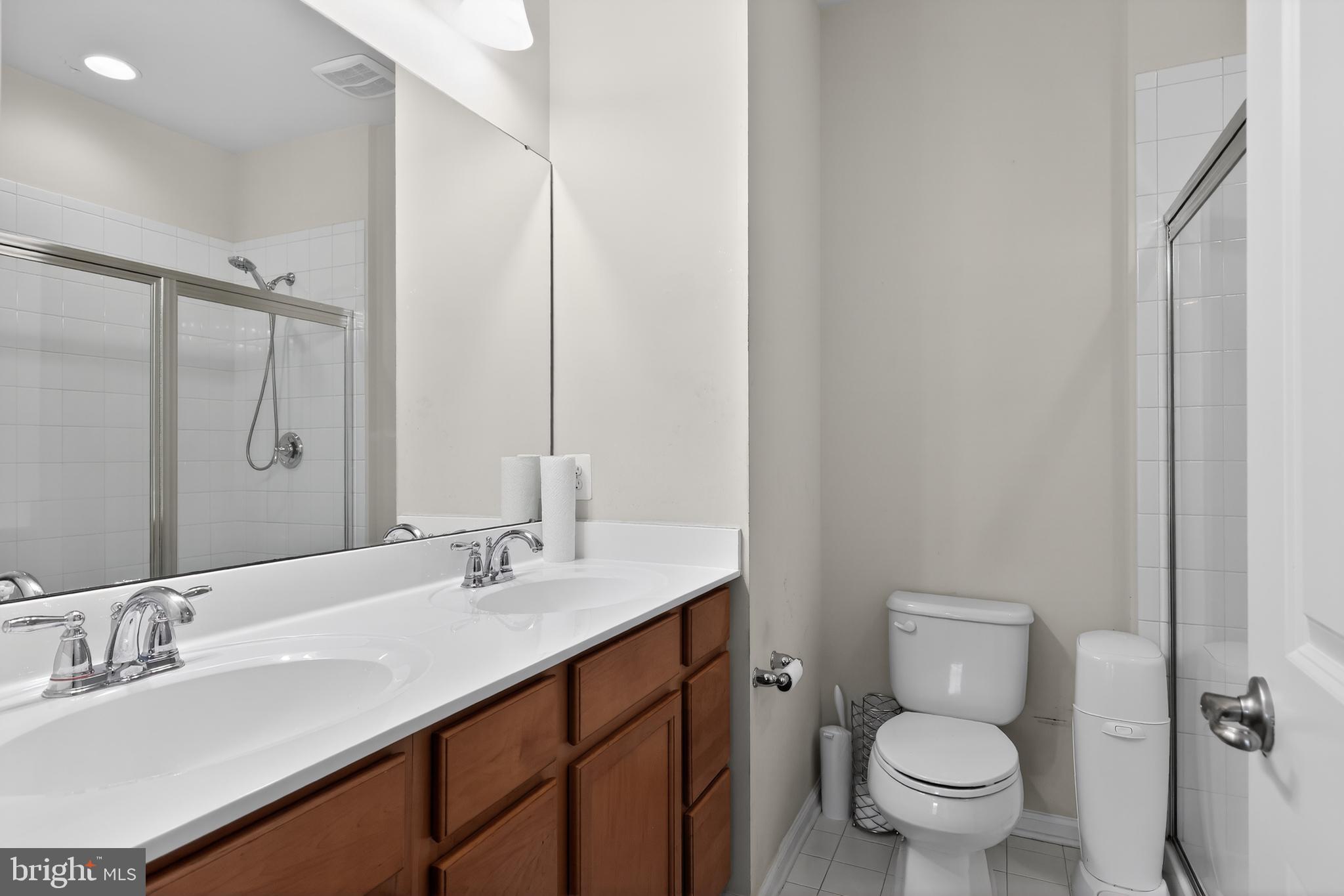 CREEKSIDE VILLAGE - Residential