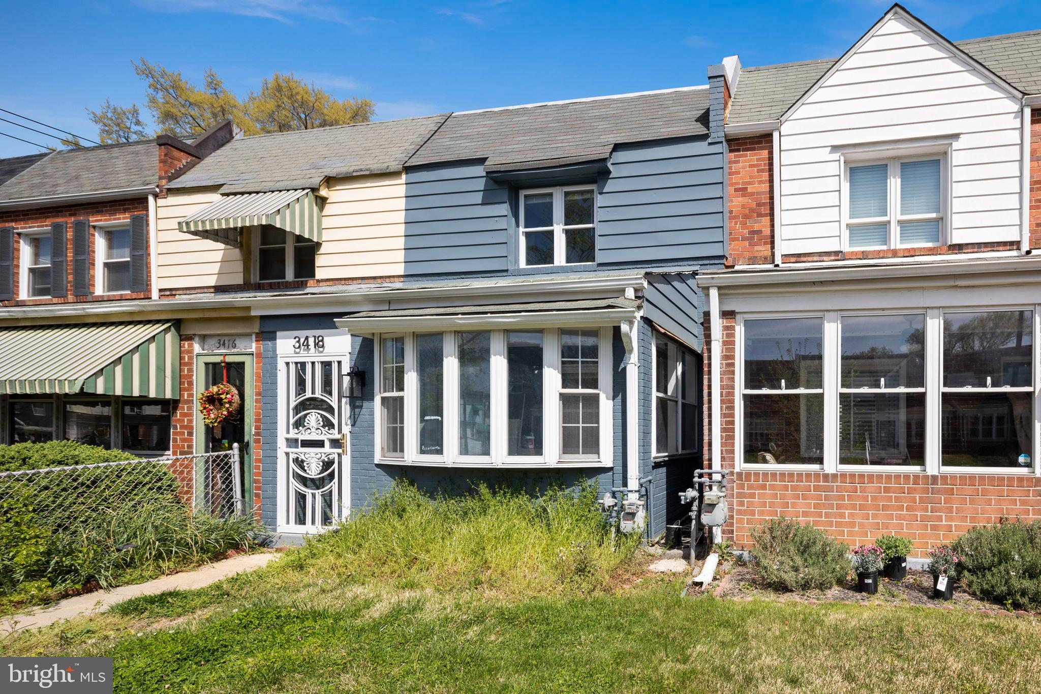 3418 BAKER STREET NE