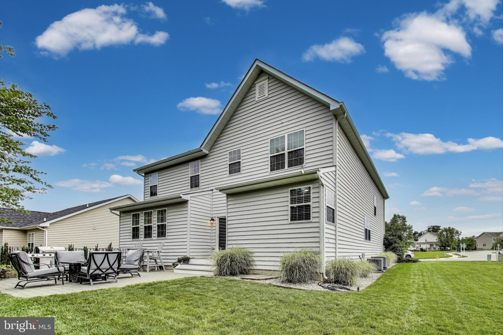 THE WOODS AT MYRTLE POINT - Residential