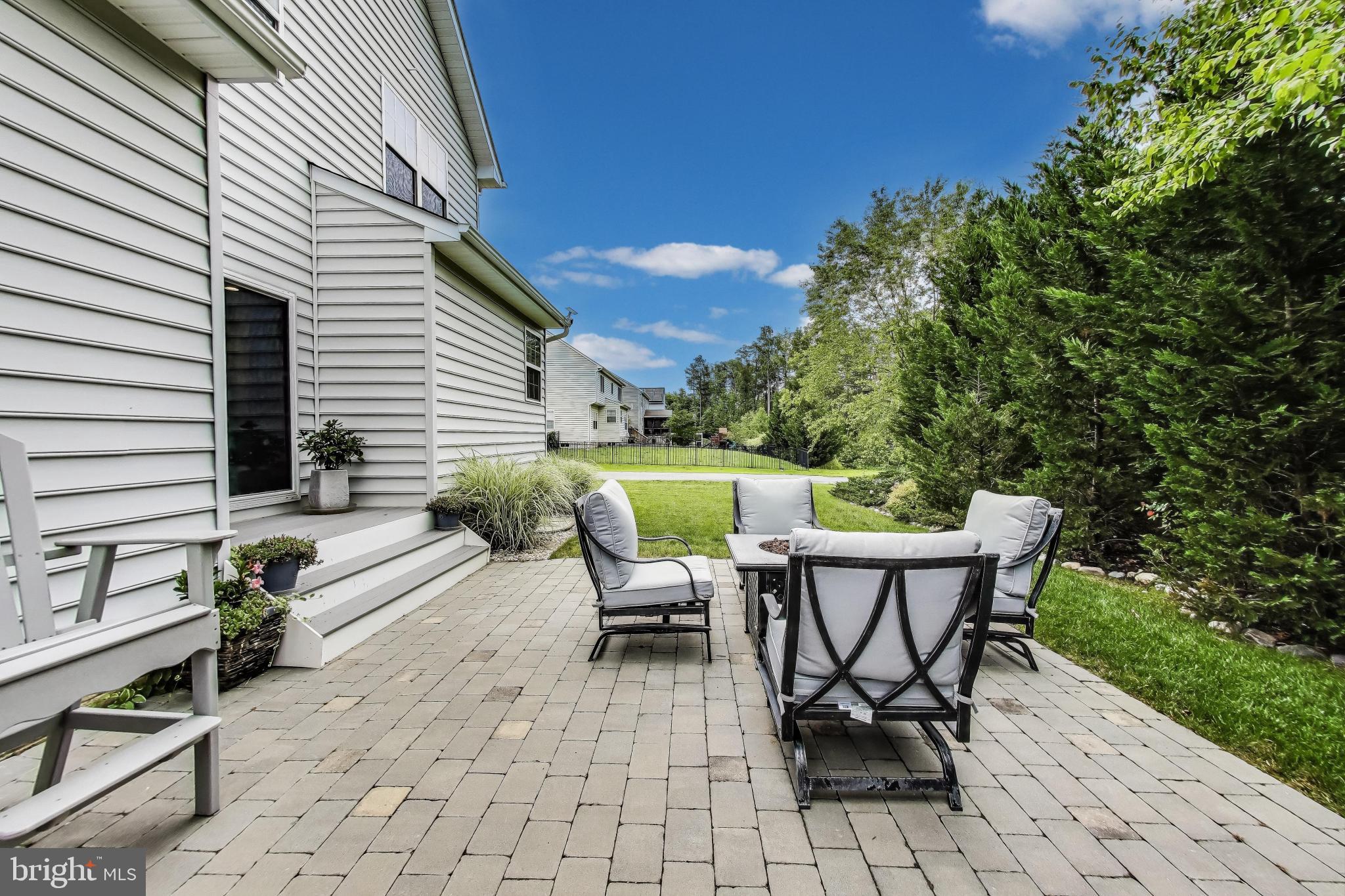 THE WOODS AT MYRTLE POINT - Residential