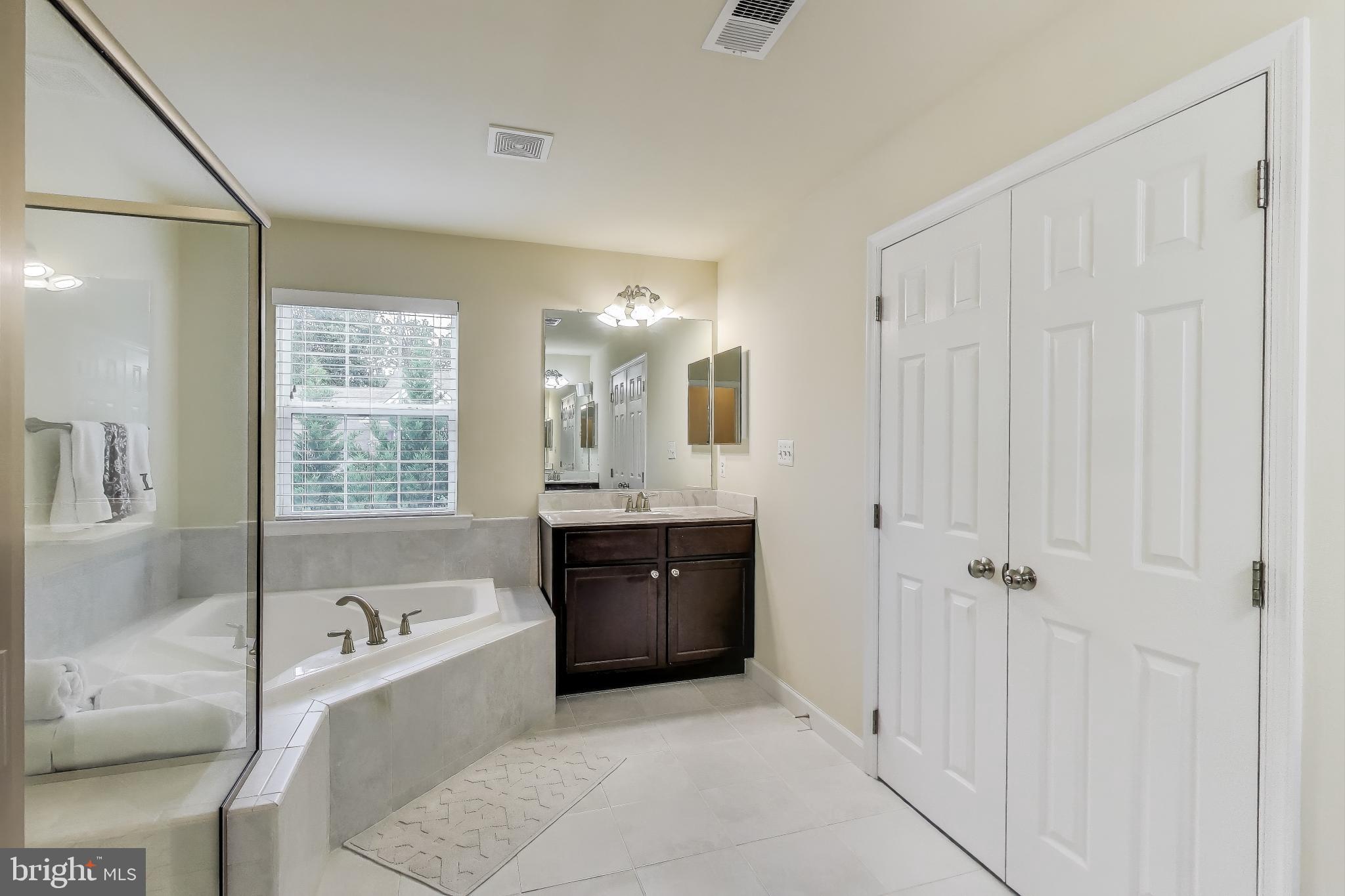 THE WOODS AT MYRTLE POINT - Residential