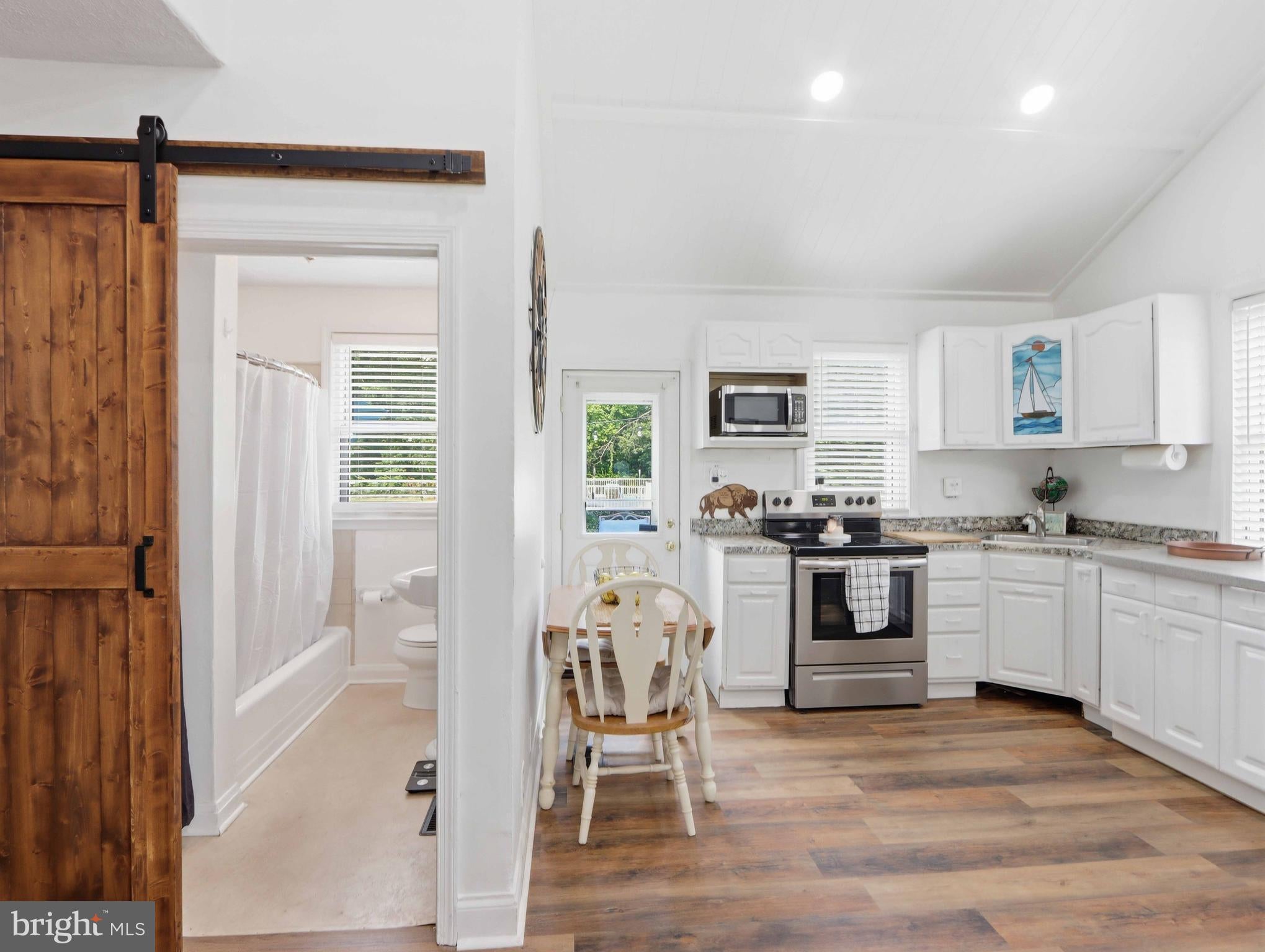 8829 FORT SMALLWOOD ROAD