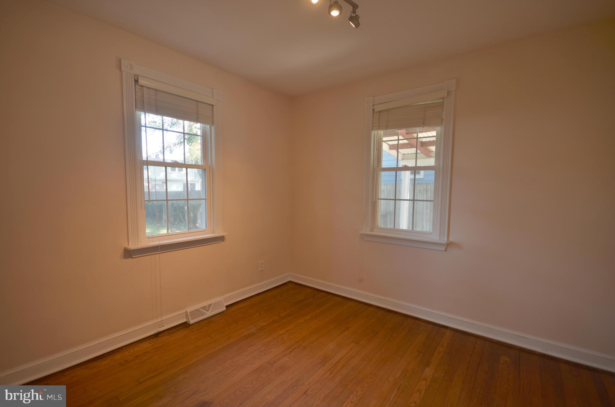 PINE TERRACE - Residential