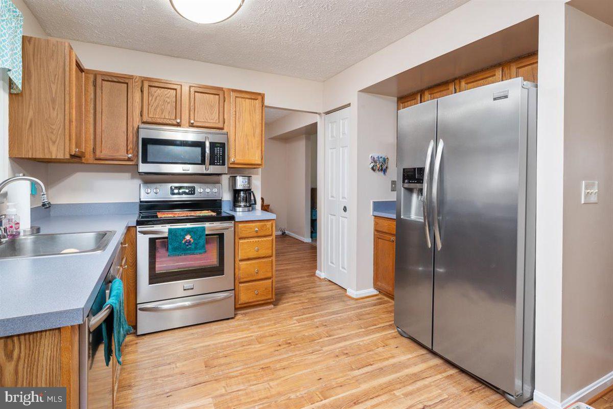 DELMONT STATION - Residential