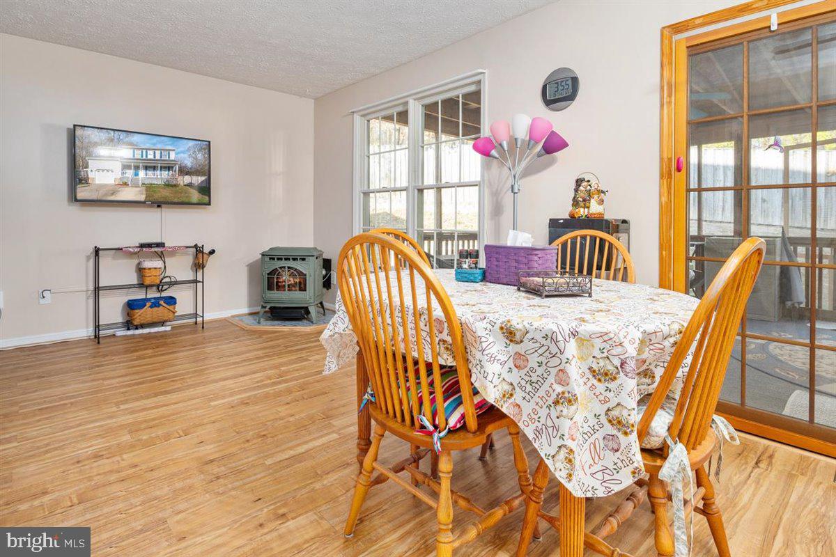 DELMONT STATION - Residential