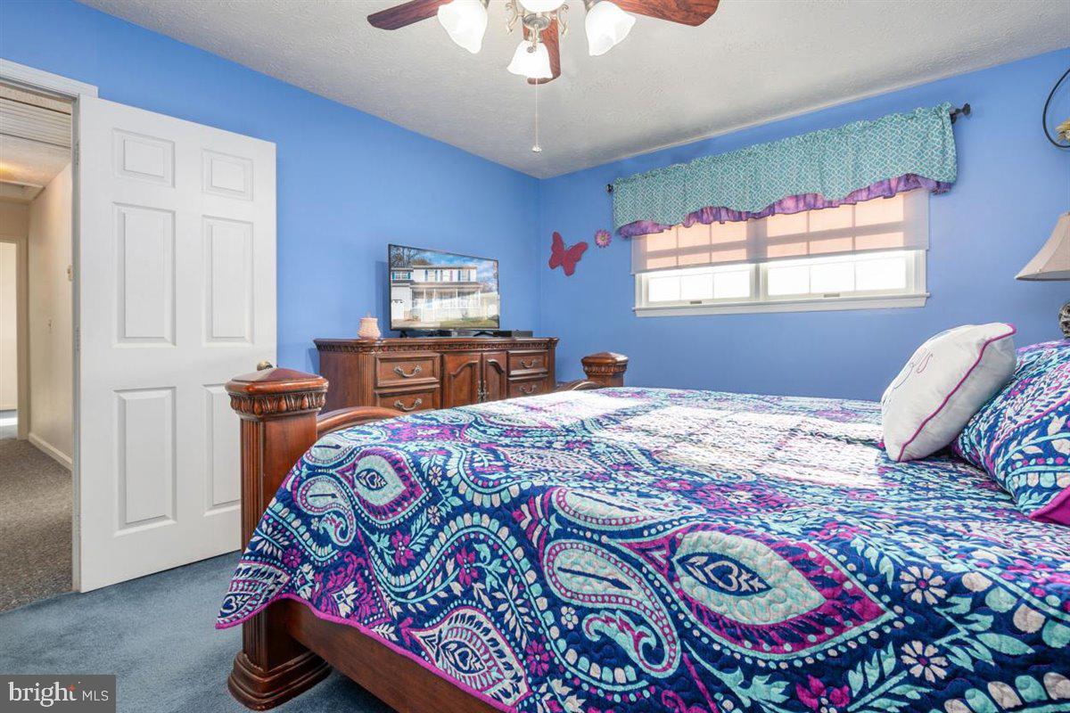 DELMONT STATION - Residential