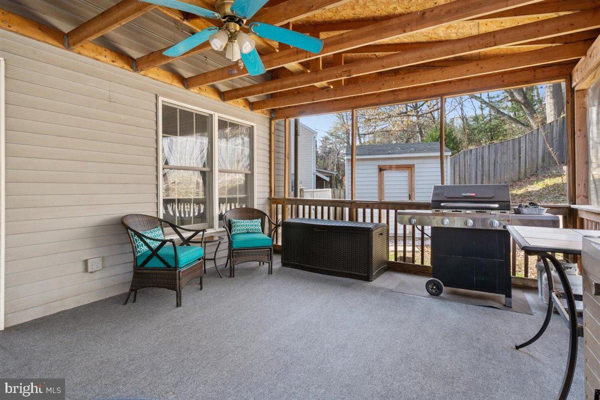 DELMONT STATION - Residential