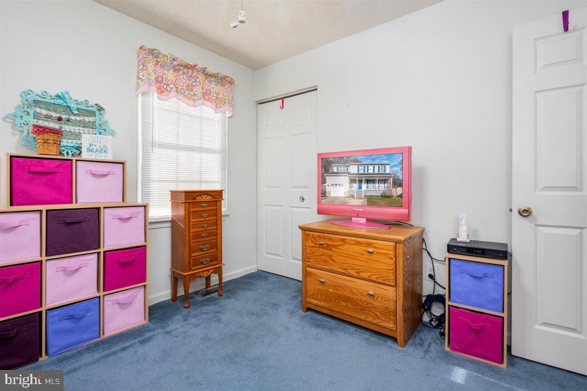 DELMONT STATION - Residential