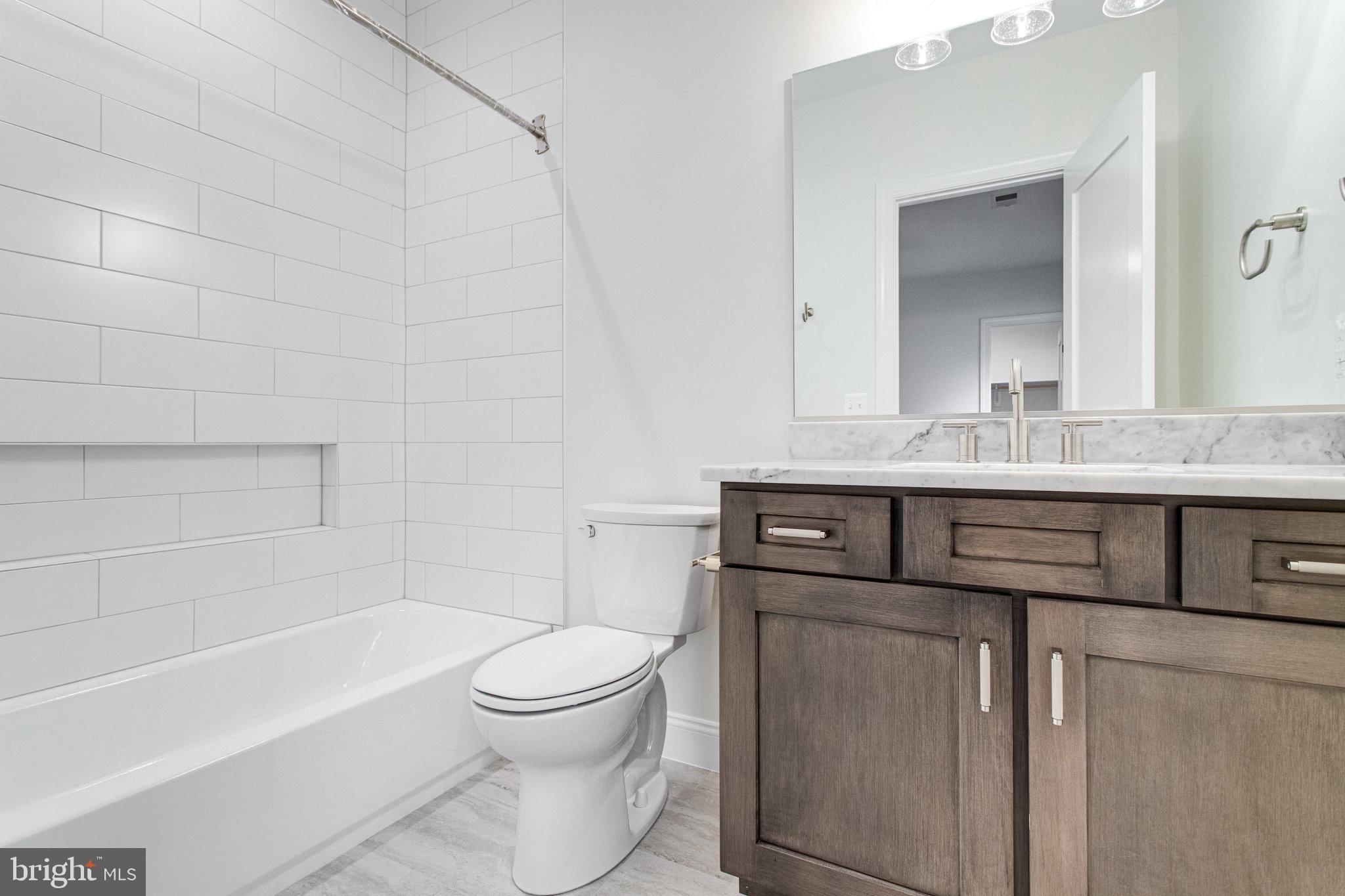 LYON PARK - Residential