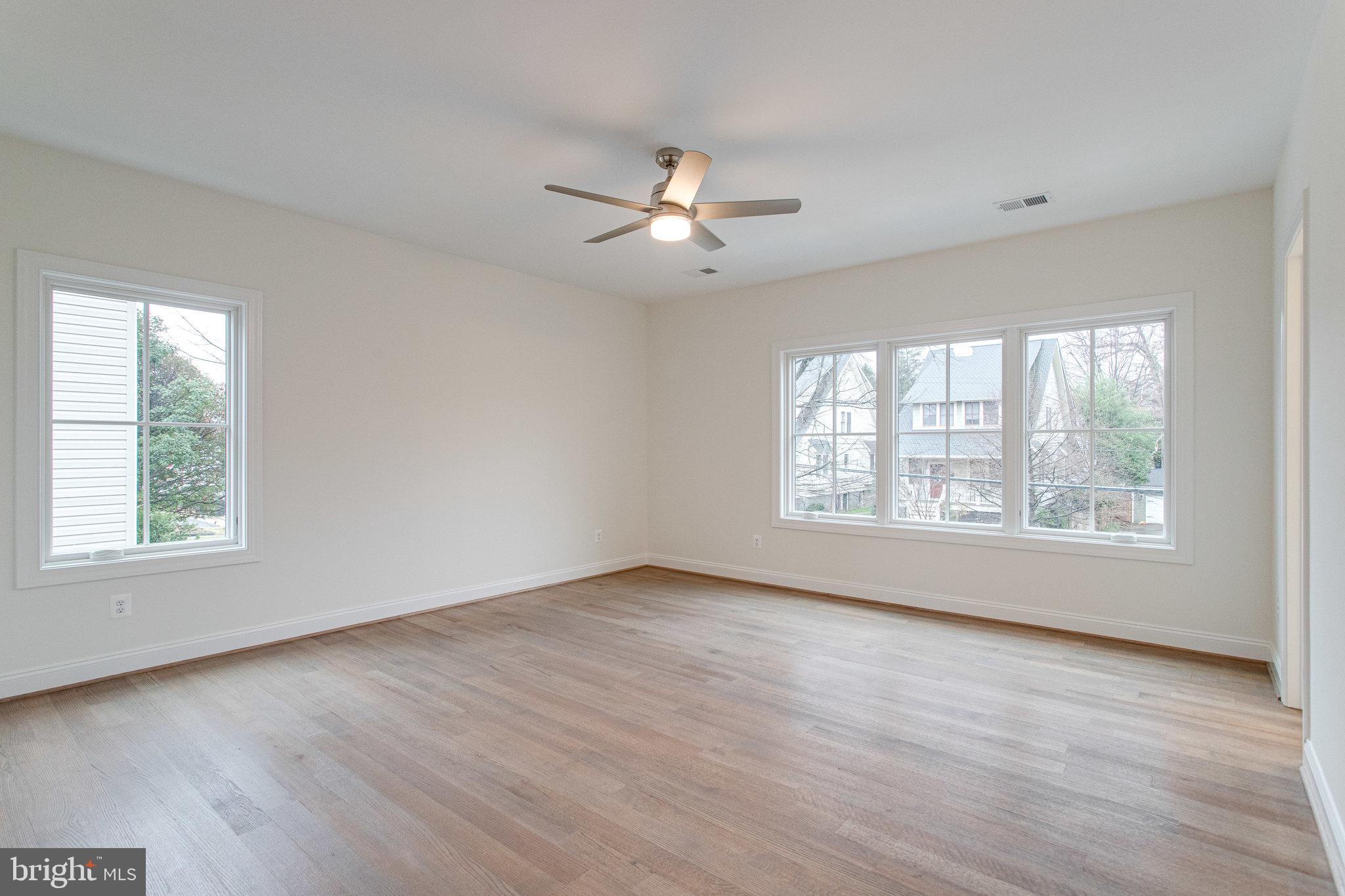 LYON PARK - Residential