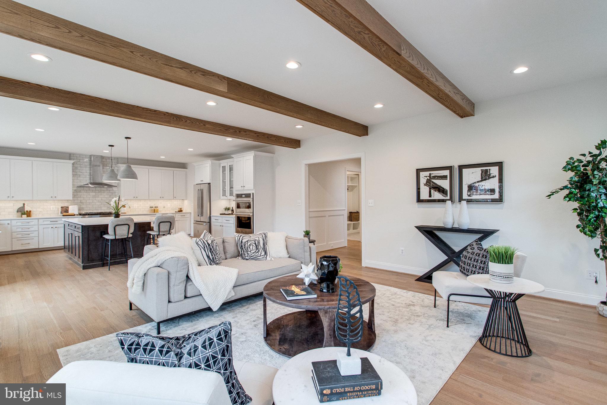 LYON PARK - Residential