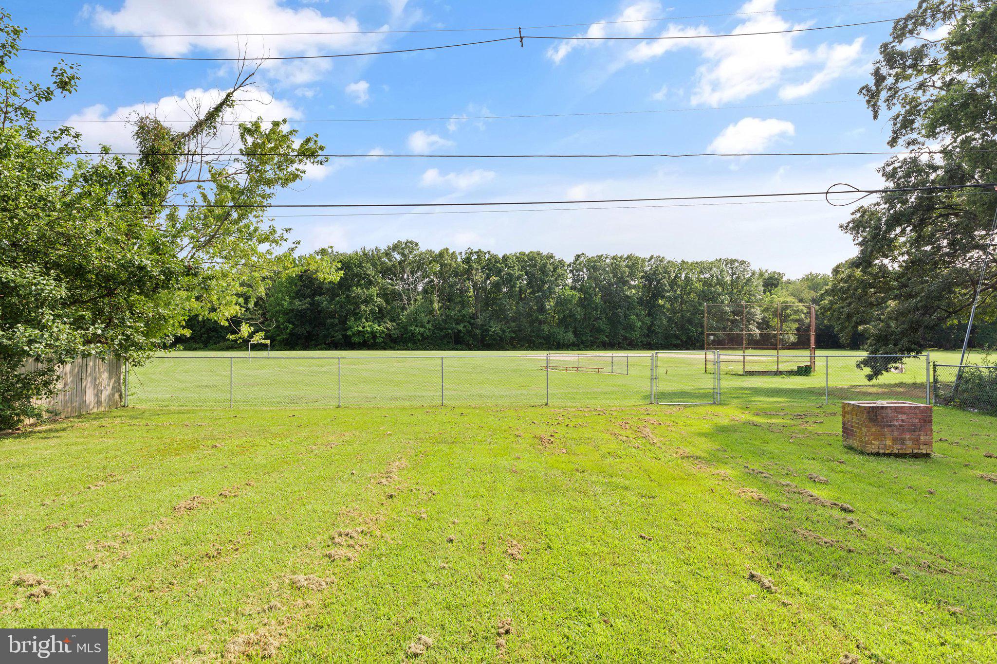 BOWLEYS QUARTERS - Residential