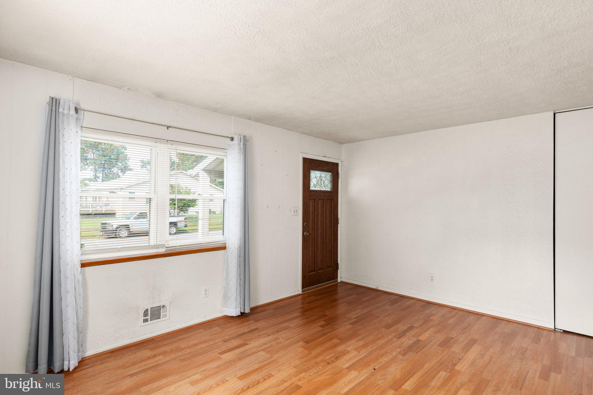 BOWLEYS QUARTERS - Residential