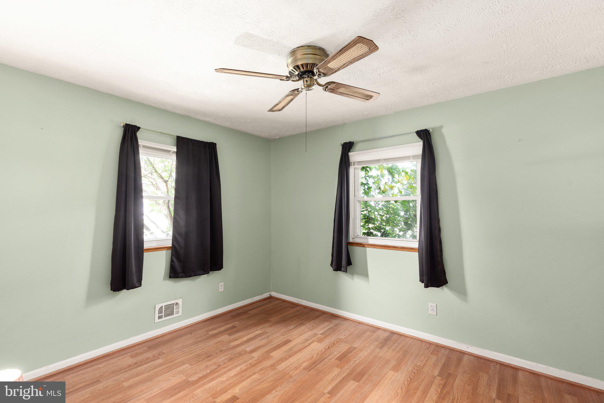 BOWLEYS QUARTERS - Residential