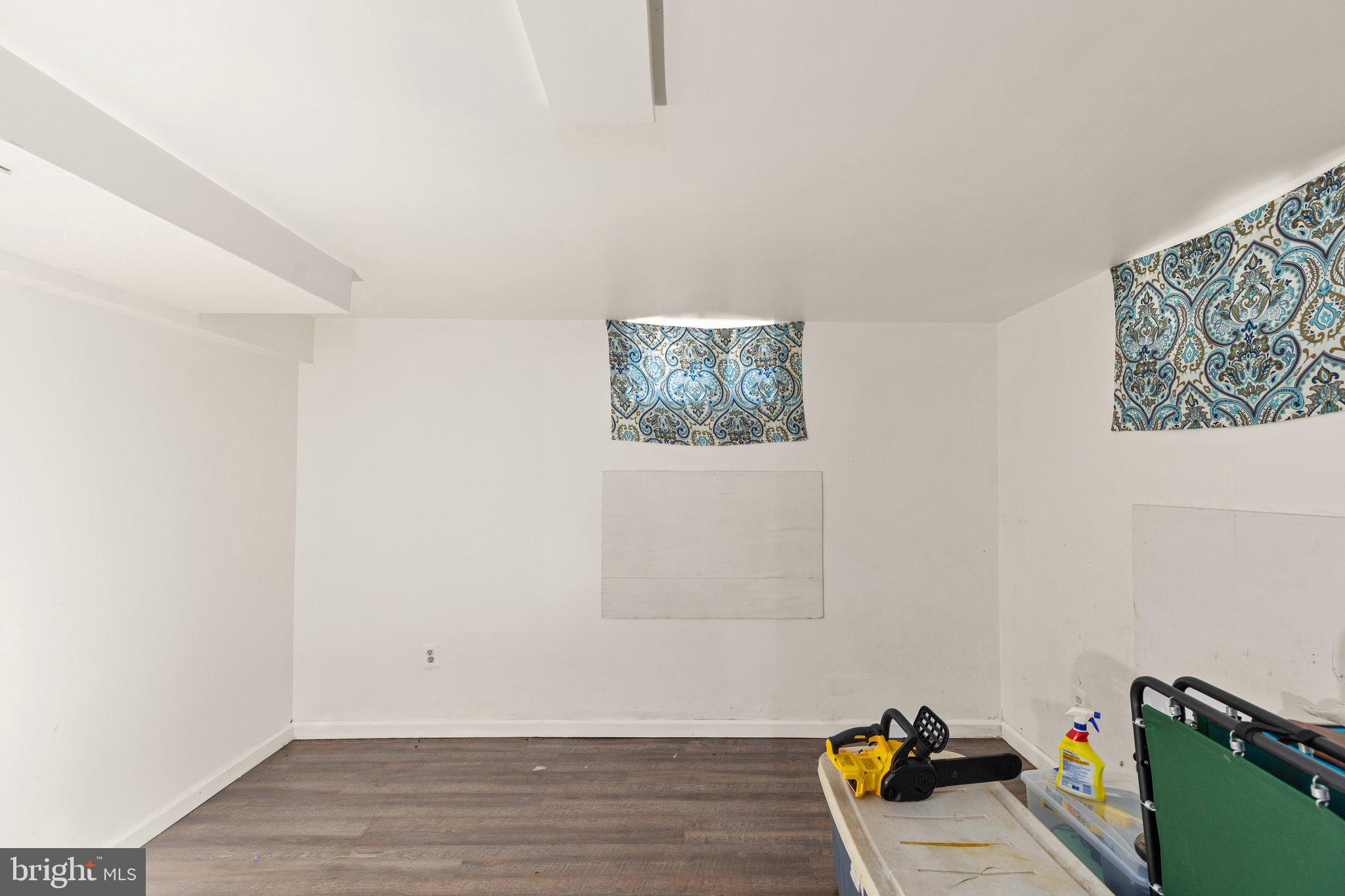 BOWLEYS QUARTERS - Residential