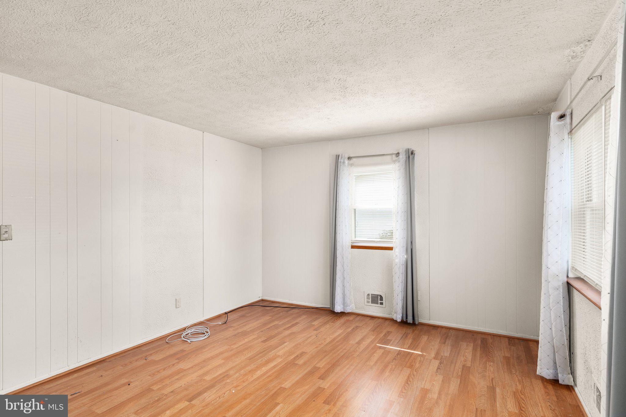 BOWLEYS QUARTERS - Residential