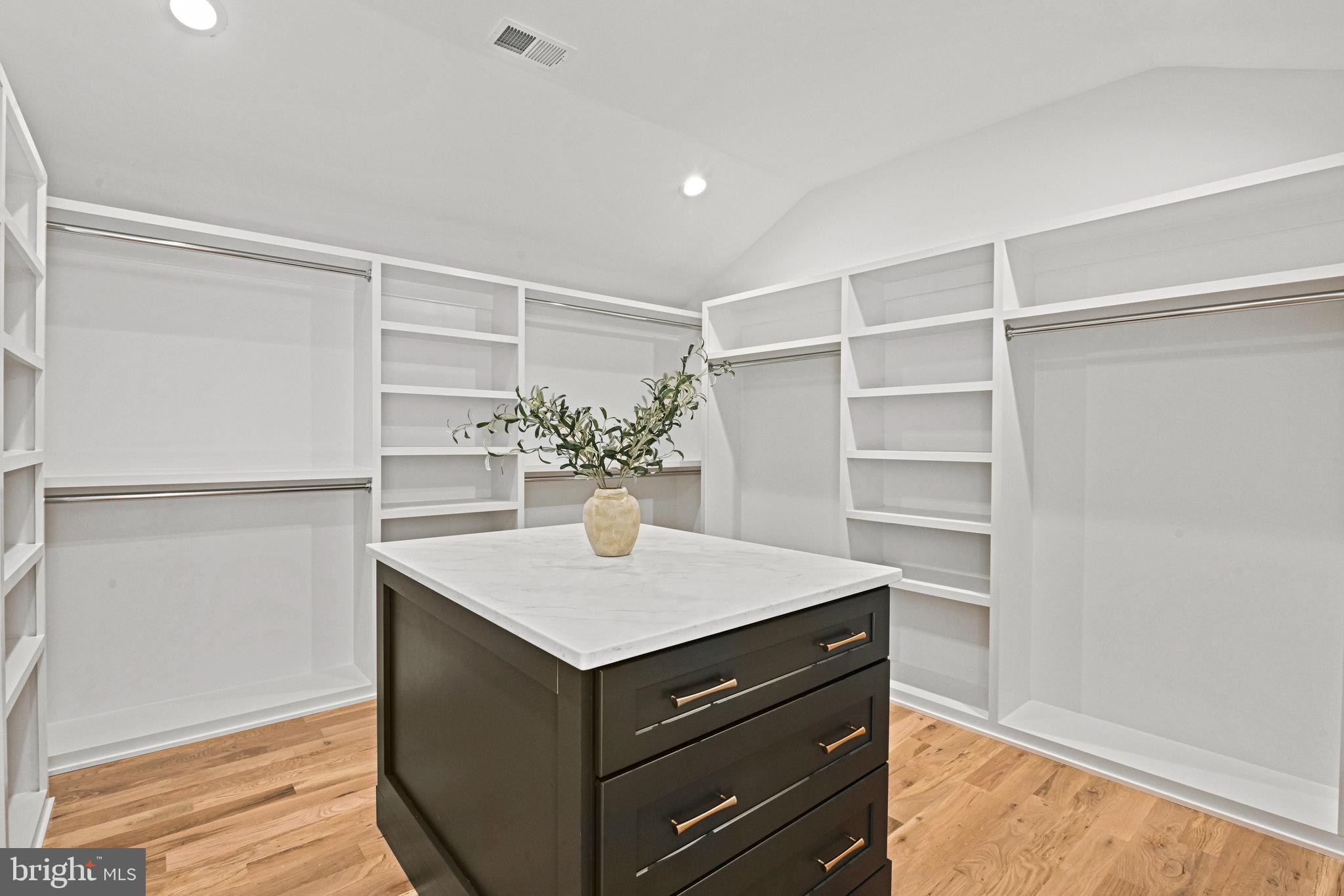 FAIRWAY MANOR ESTATES - Residential