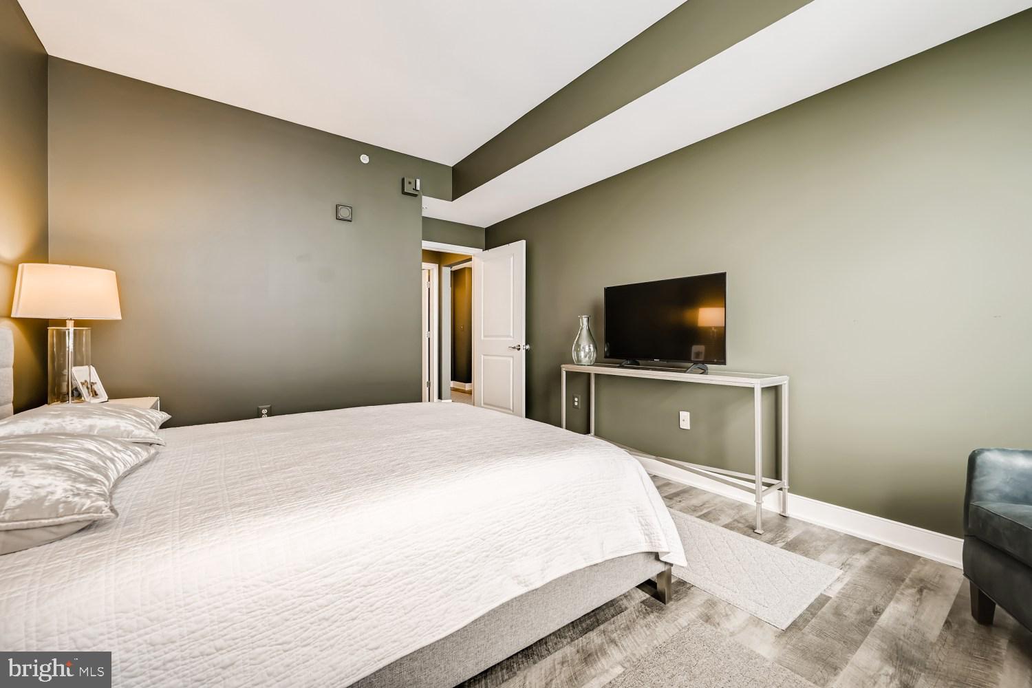 HARBOR EAST - Residential Lease