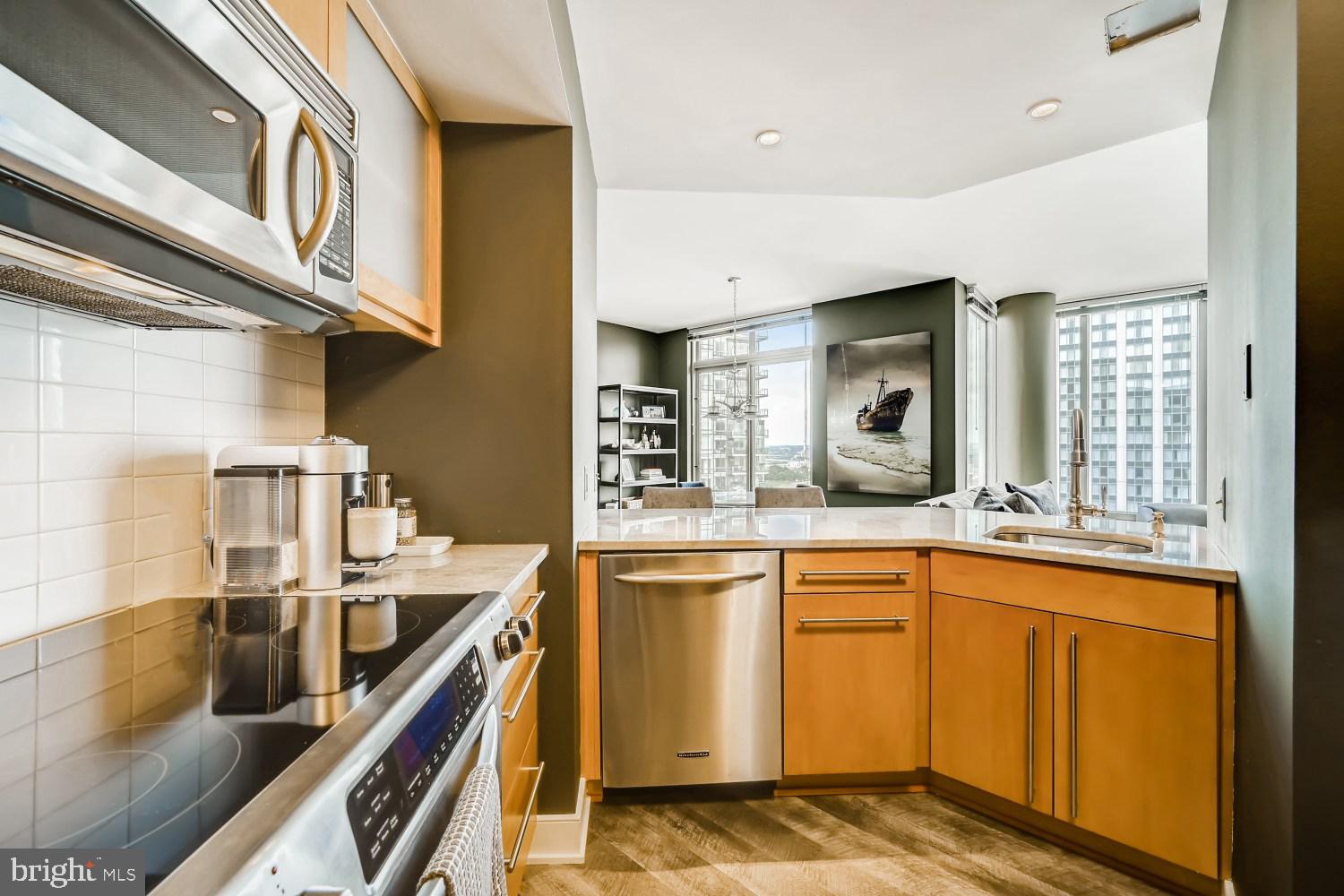 HARBOR EAST - Residential Lease