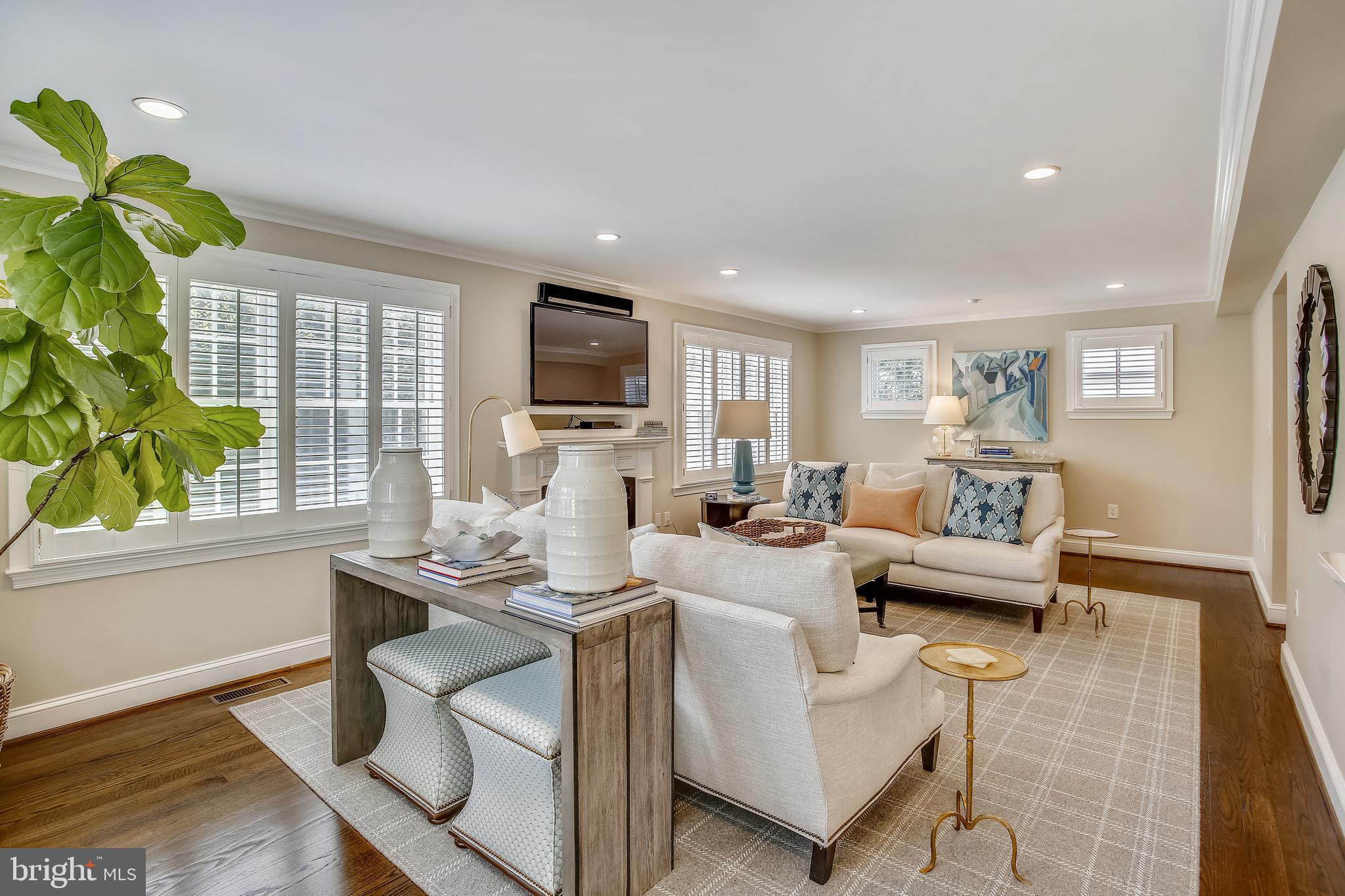 JEFFERSON PARK - Residential