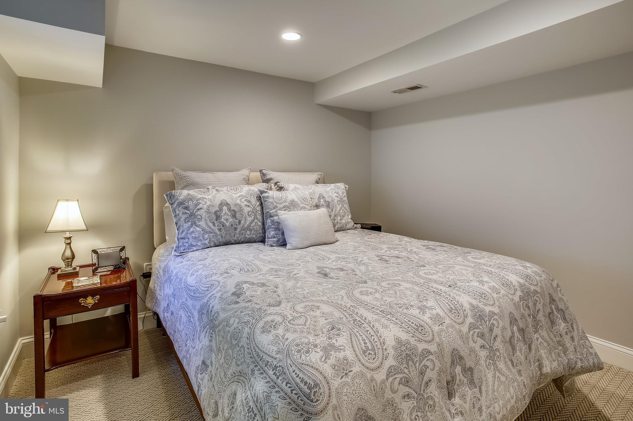 JEFFERSON PARK - Residential