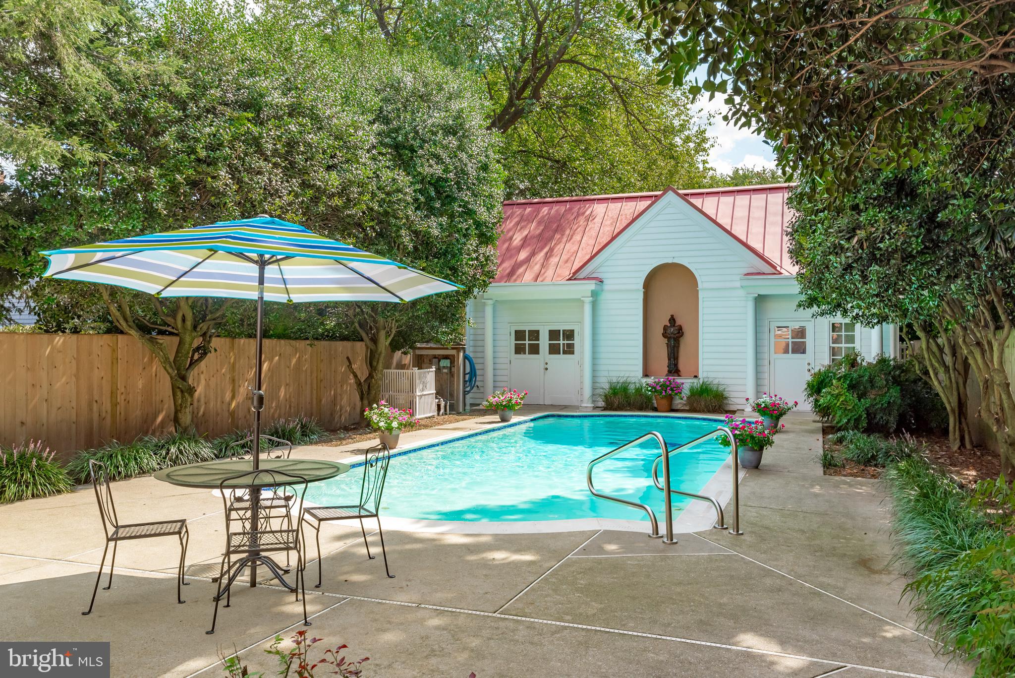 HISTORIC DISTRICT - Residential